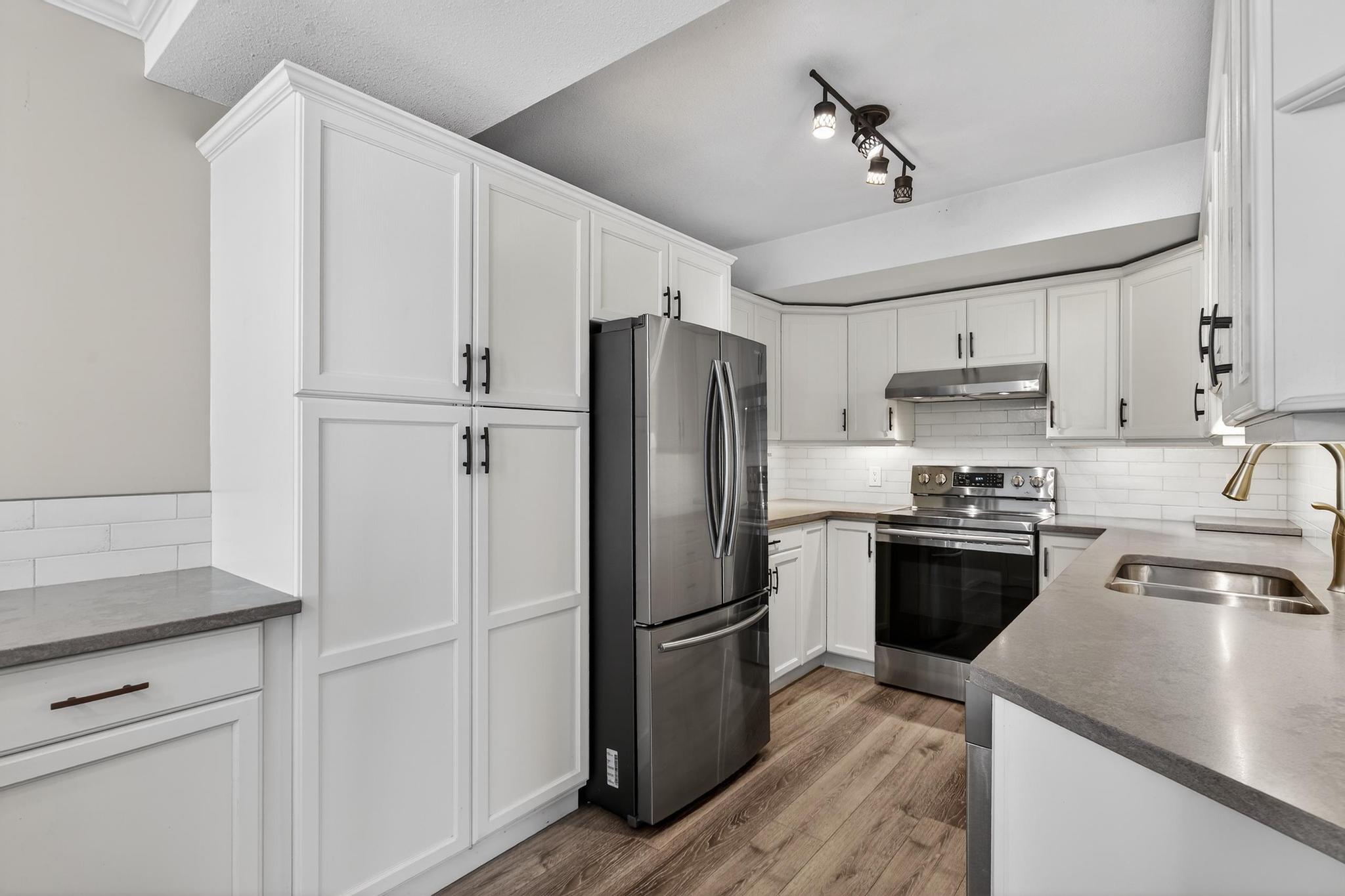 316 Whitman Road 31 Kelowna V1V 1Y9