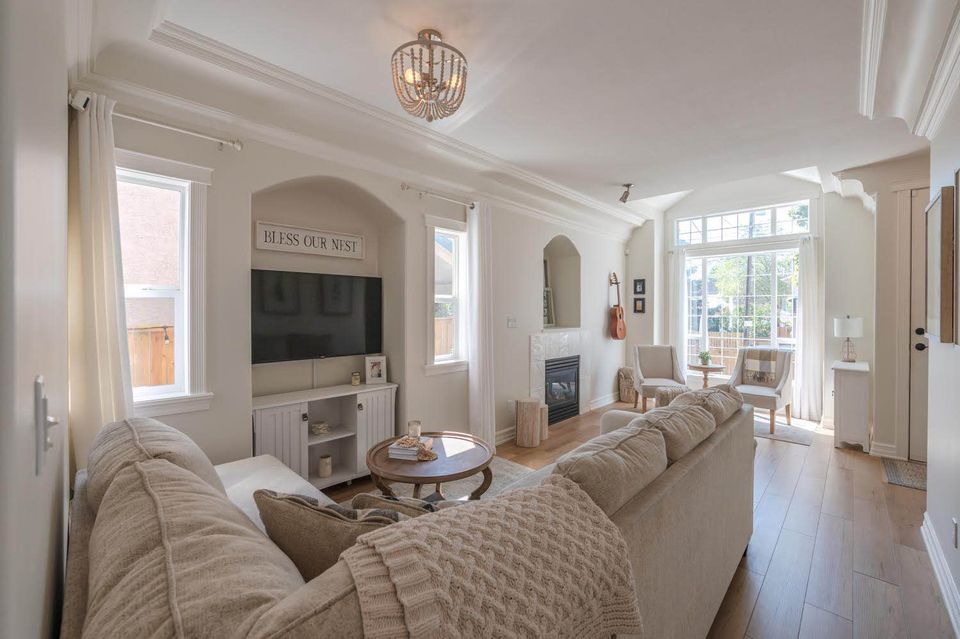 642 Van Horne Street 102 Penticton V2A 4L1