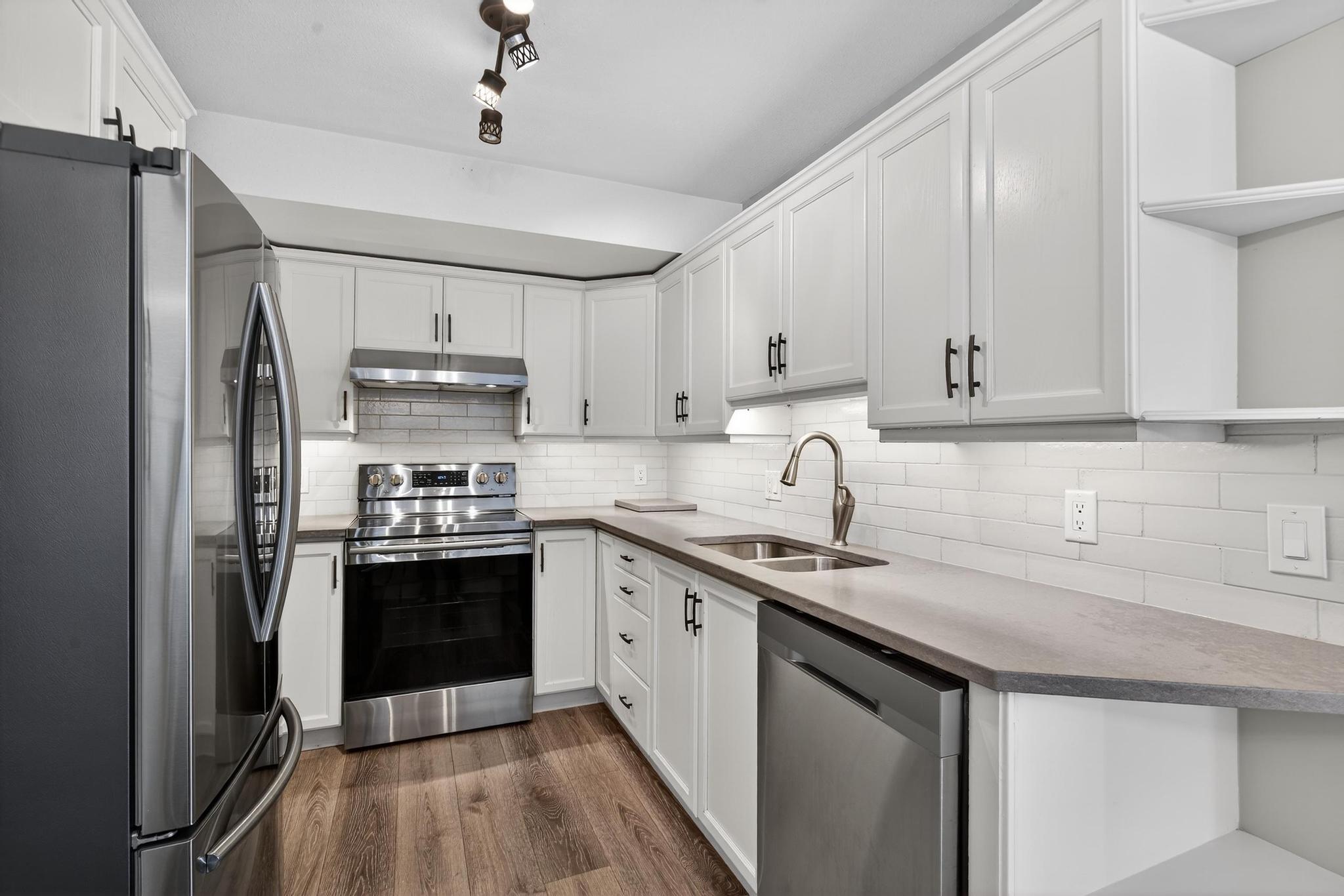 316 Whitman Road 31 Kelowna V1V 1Y9