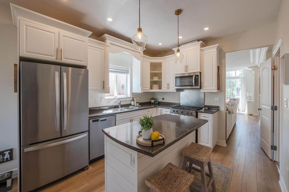 642 Van Horne Street 102 Penticton V2A 4L1