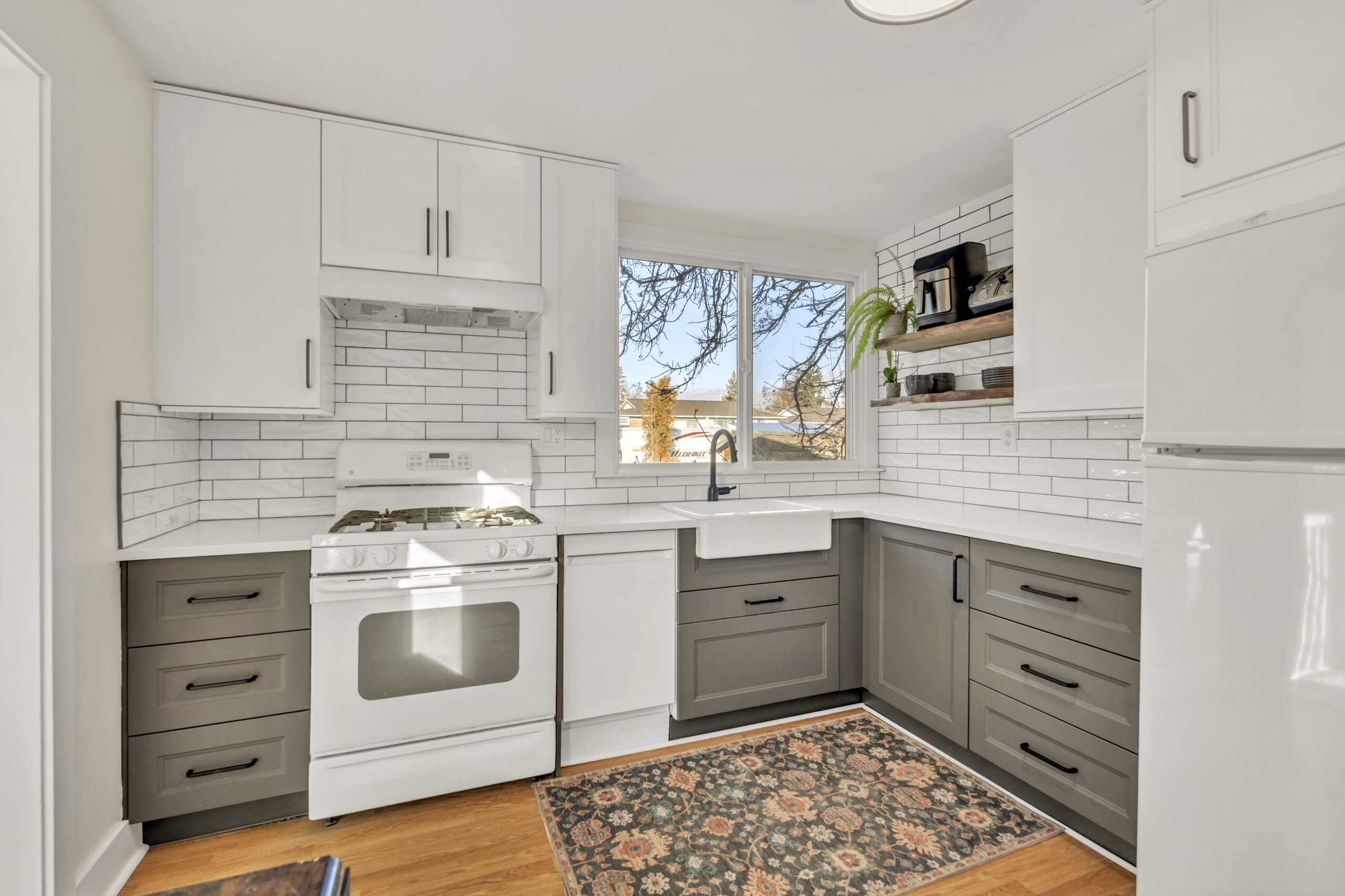 10120 Julia Street Summerland V0H 1Z5