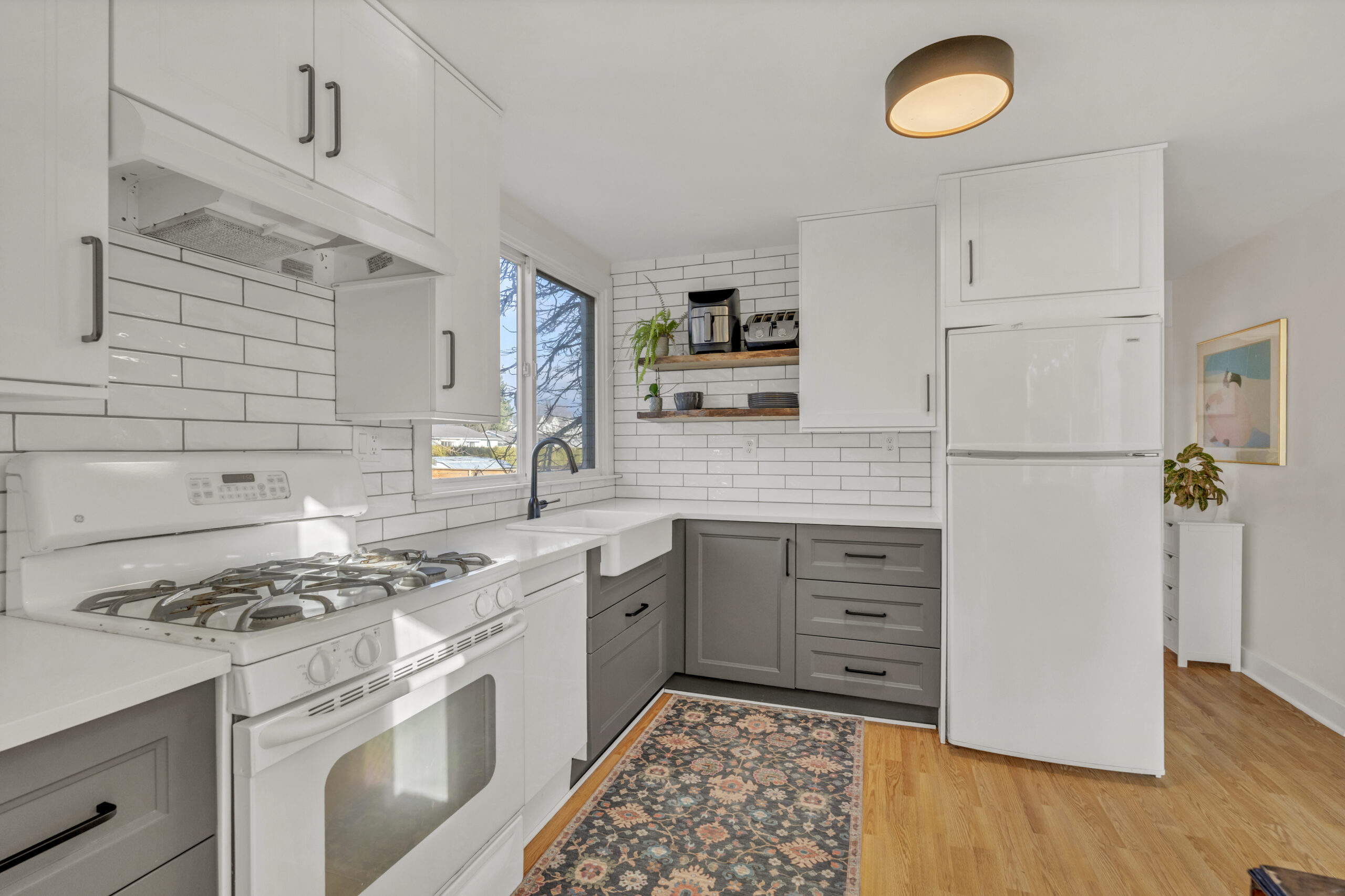 10120 Julia Street Summerland V0H 1Z5