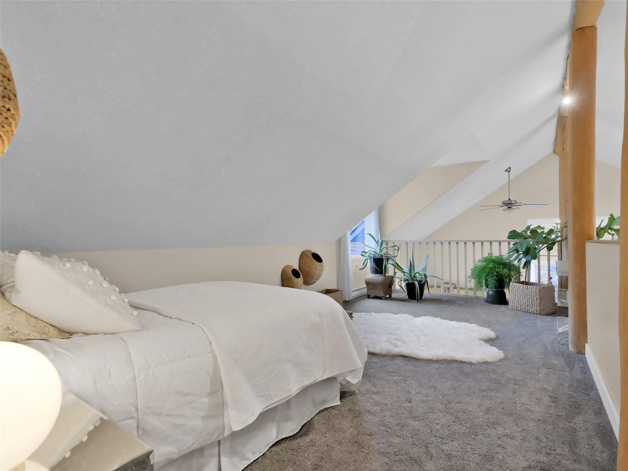 9801/9809 Gould Avenue Summerland V0H 1Z8