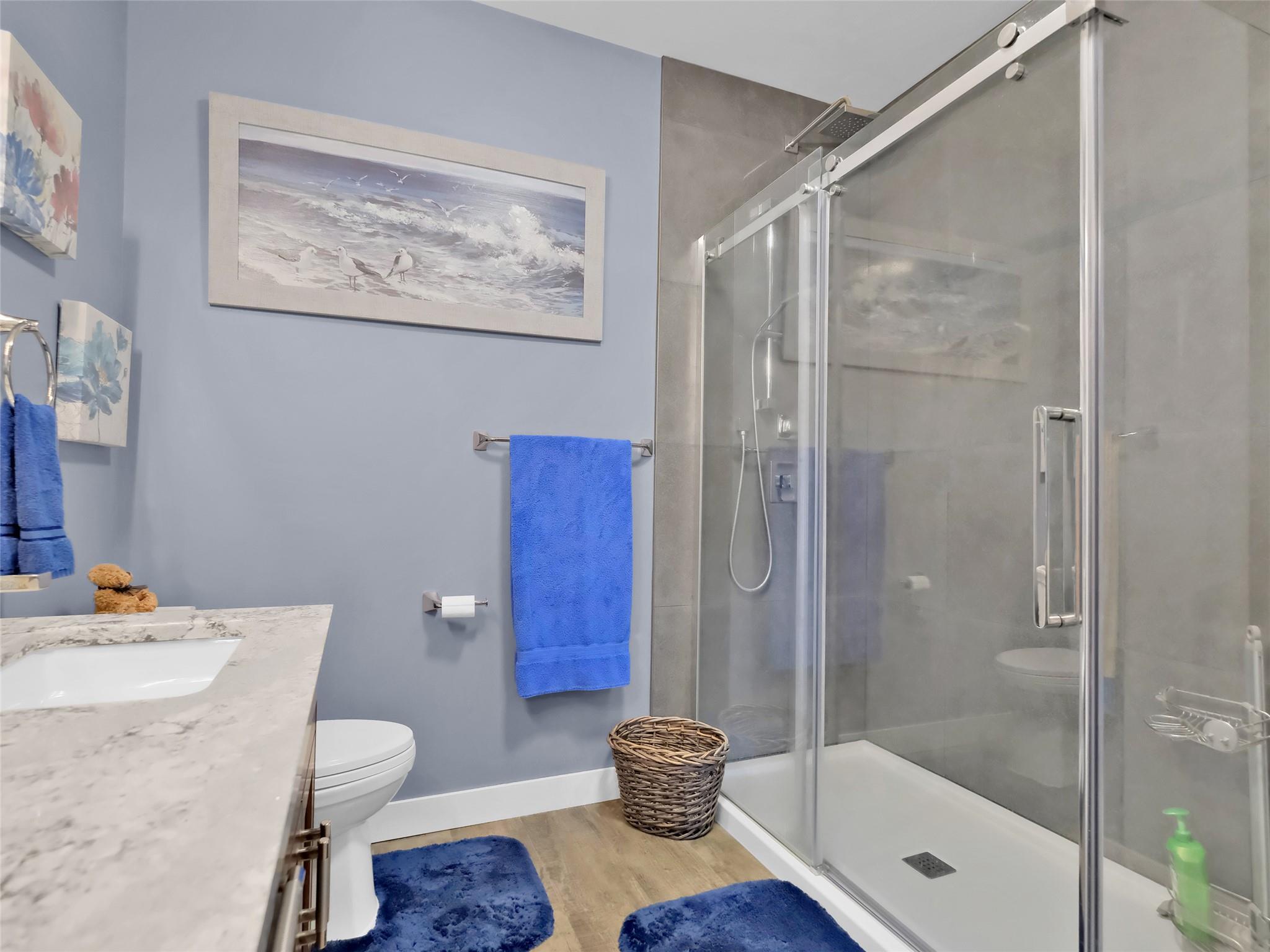 9801/9809 Gould Avenue Summerland V0H 1Z8