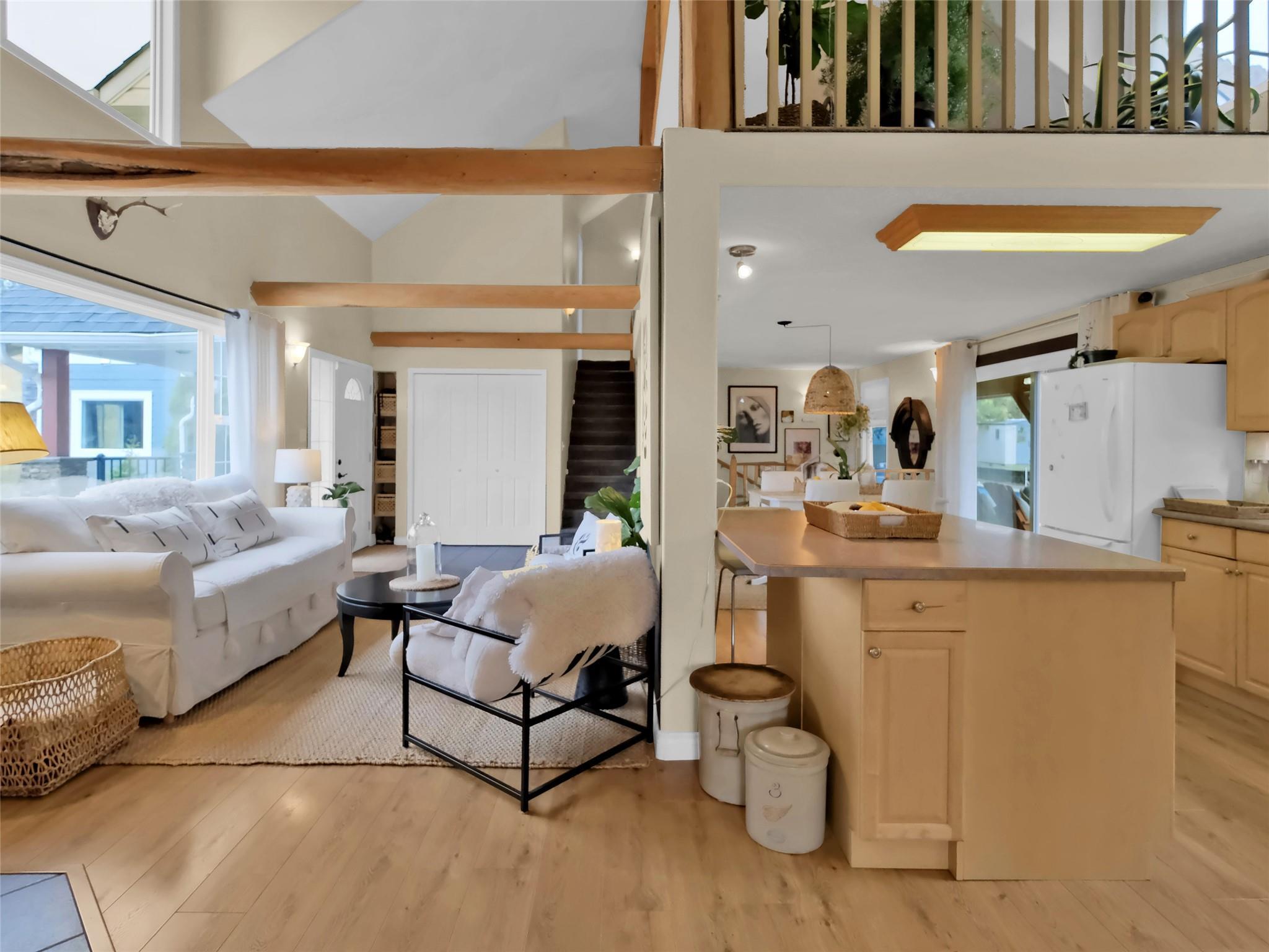 9801/9809 Gould Avenue Summerland V0H 1Z8