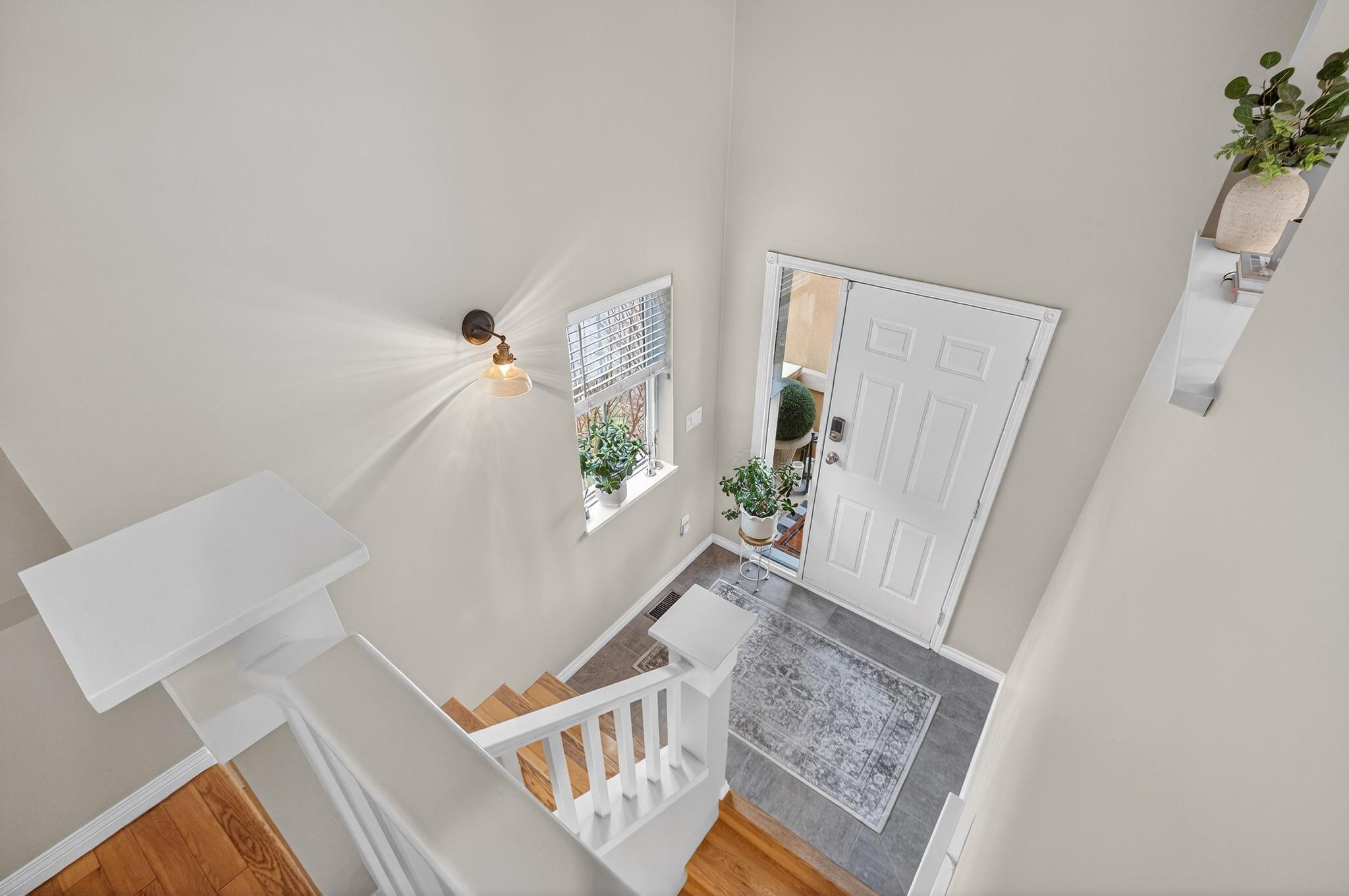 2314  Country Club Dr Kelowna V1V 2A6