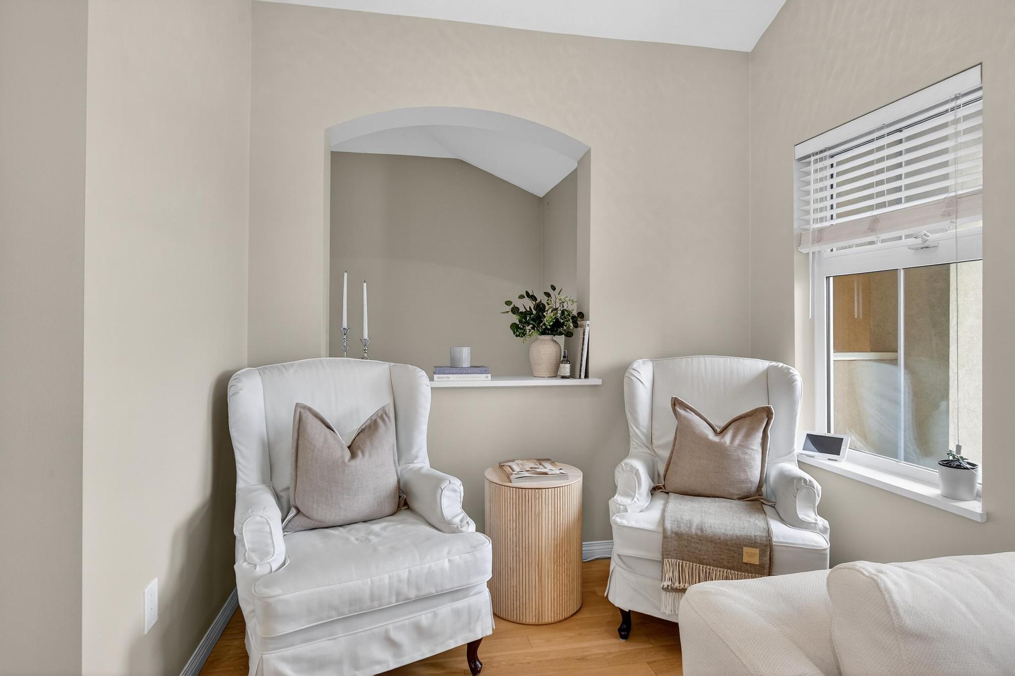 2314  Country Club Dr Kelowna V1V 2A6