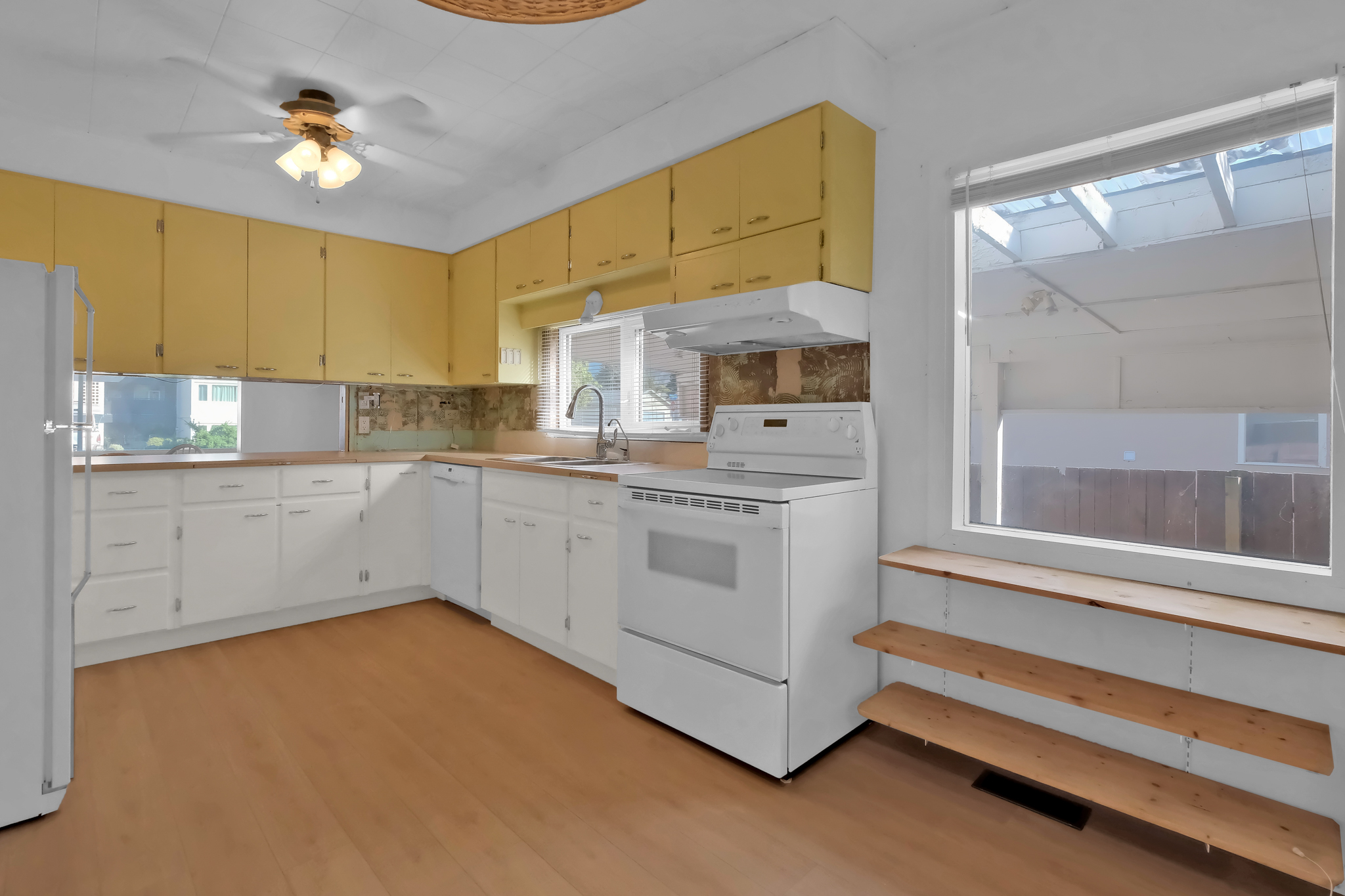 312 Scott Avenue Penticton V2A 2j8