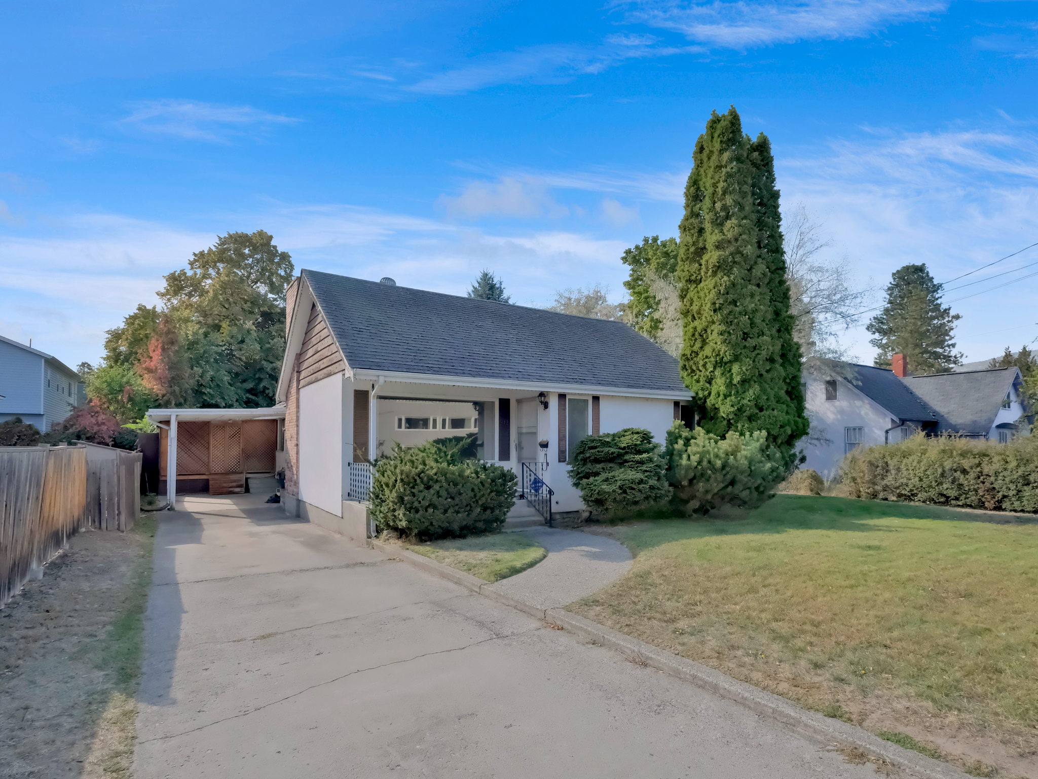 312 Scott Avenue Penticton V2A 2j8