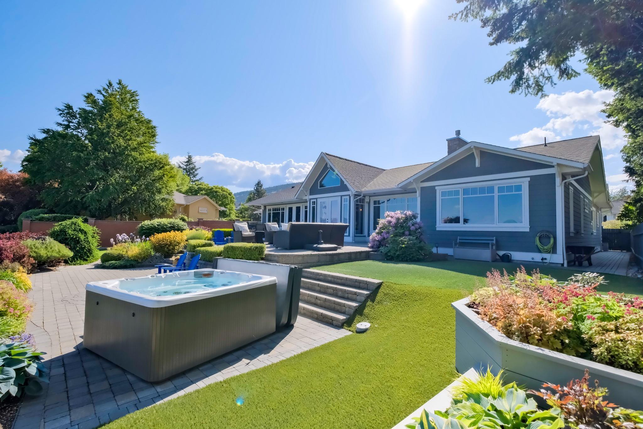 162 Vancouver Place Penticton V2A 1A7