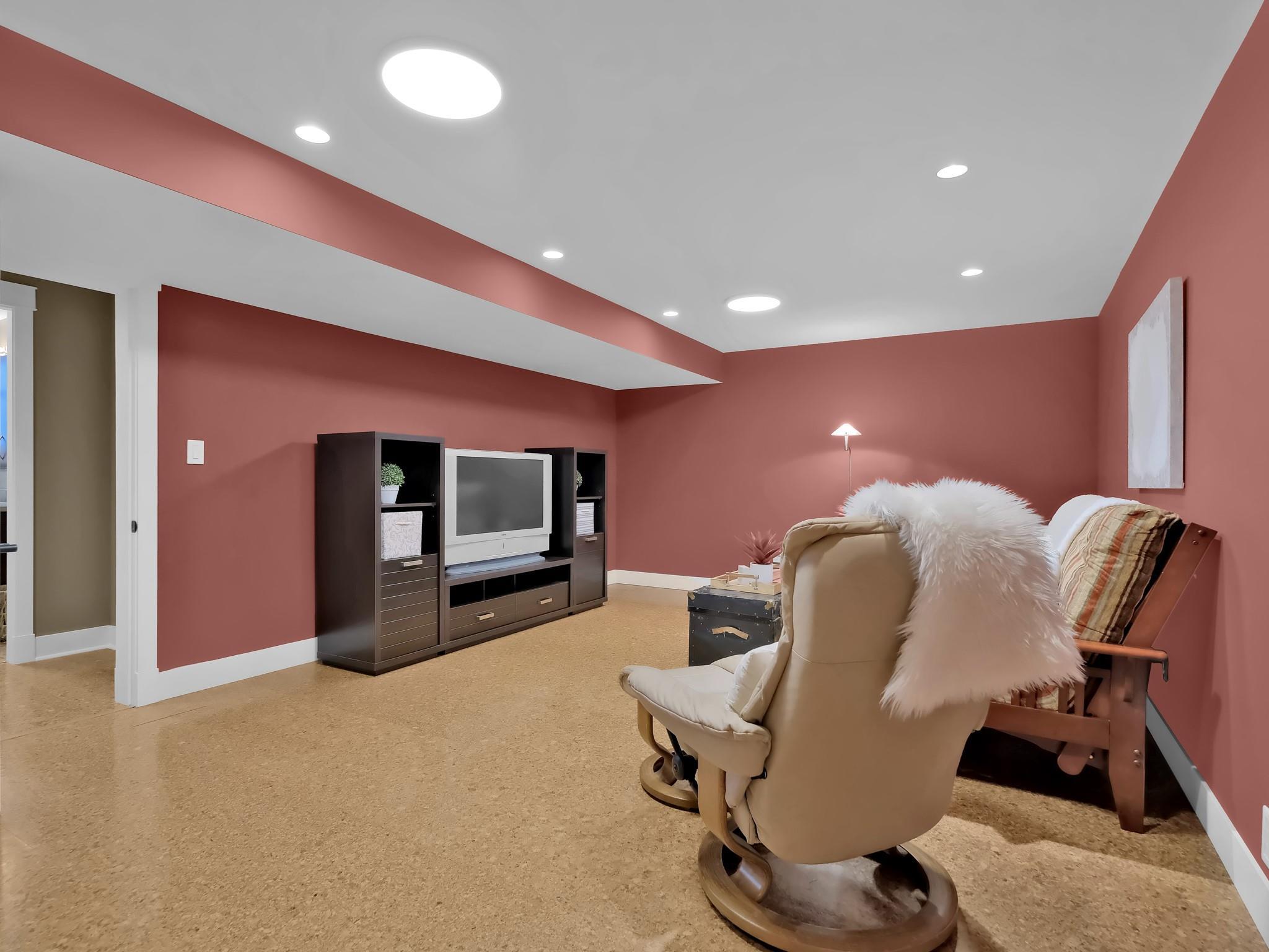 162 Vancouver Place Penticton V2A 1A7