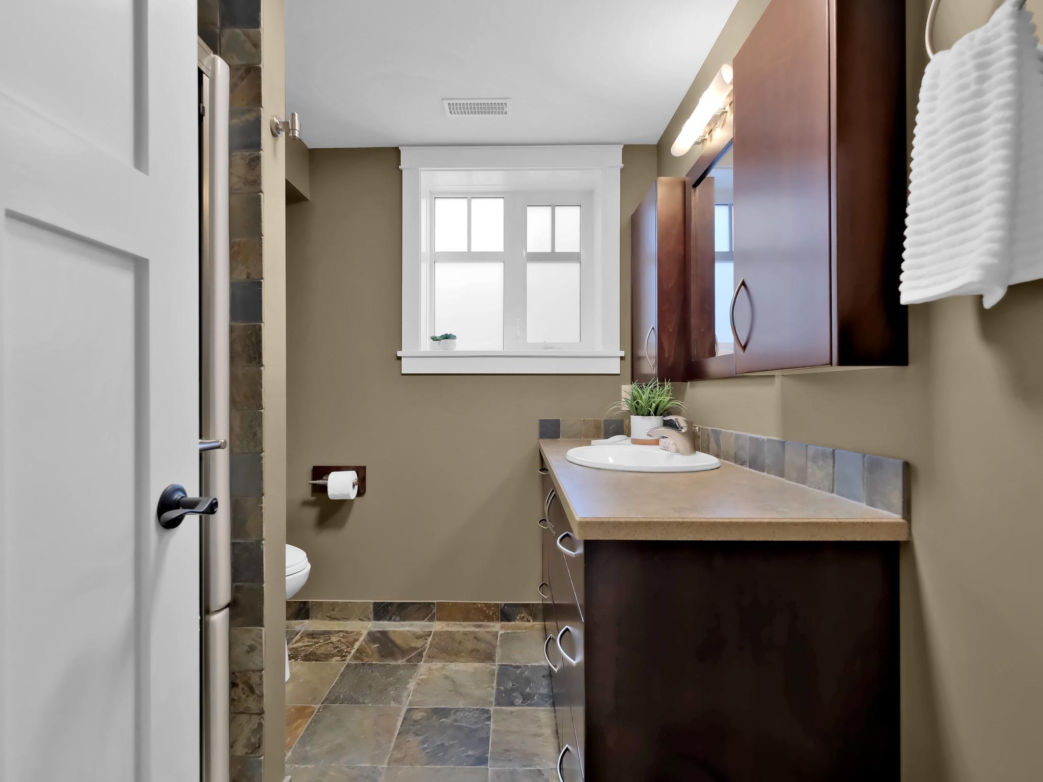 162 Vancouver Place Penticton V2A 1A7