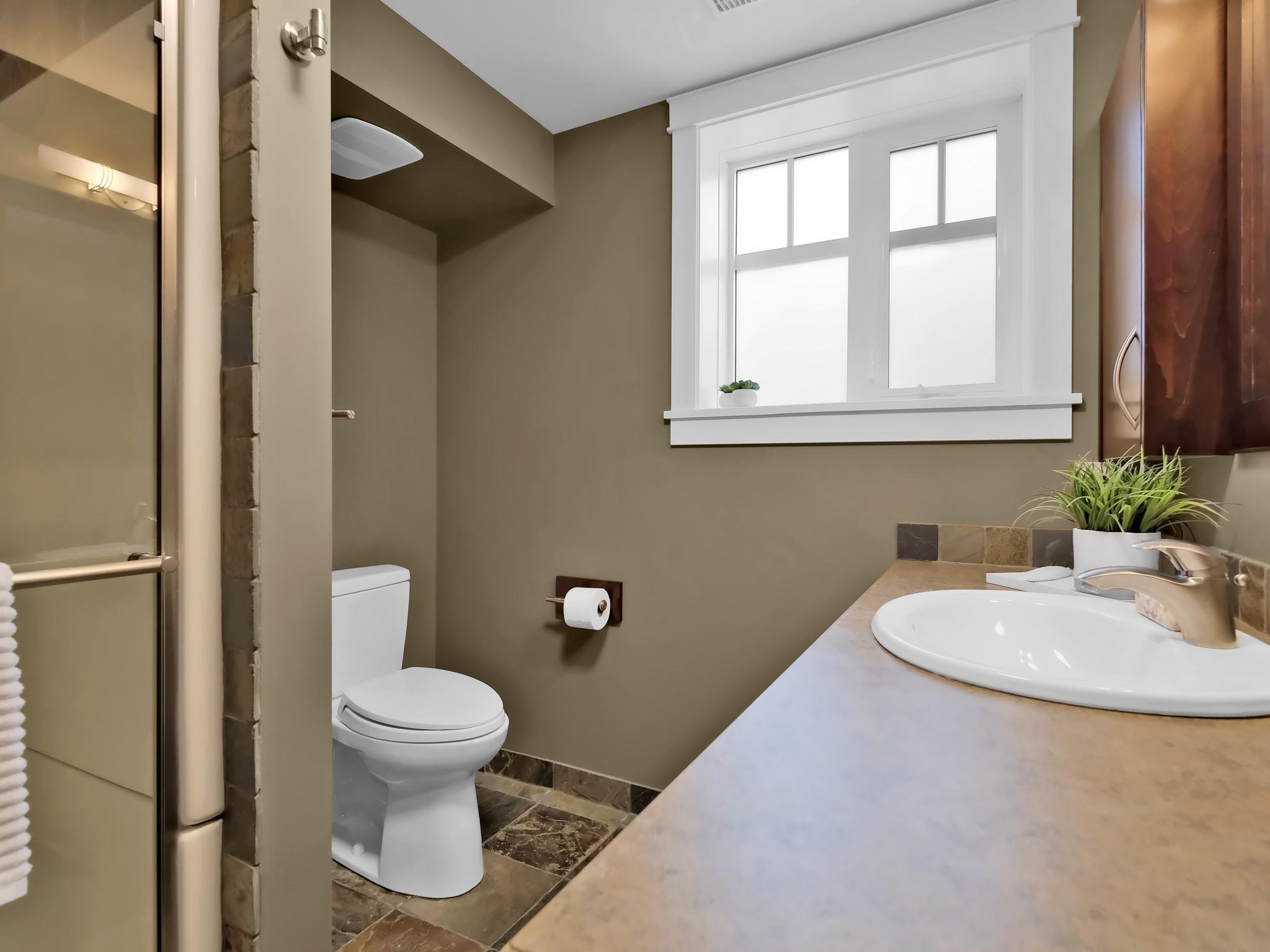 162 Vancouver Place Penticton V2A 1A7