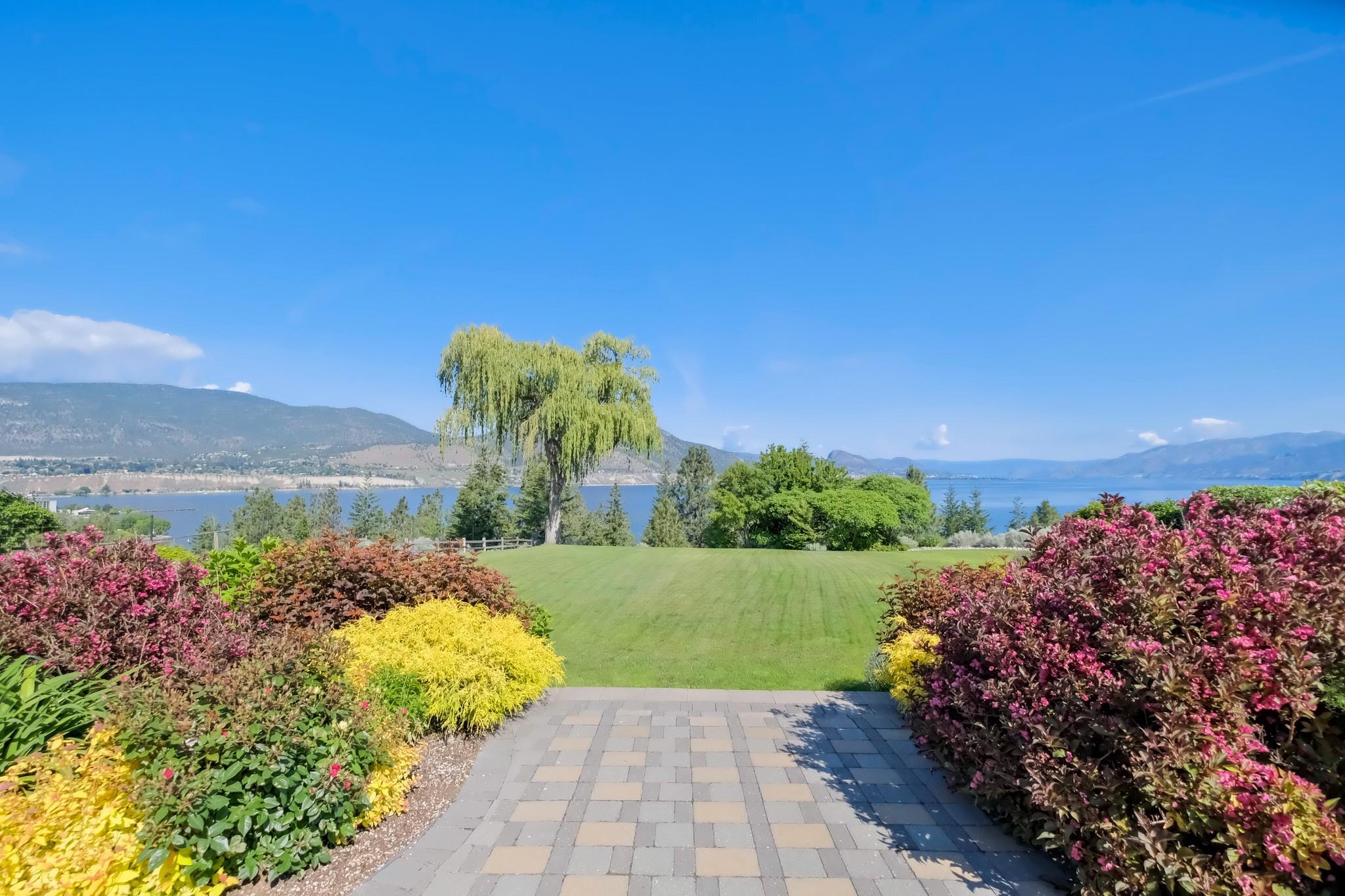 162 Vancouver Place Penticton V2A 1A7