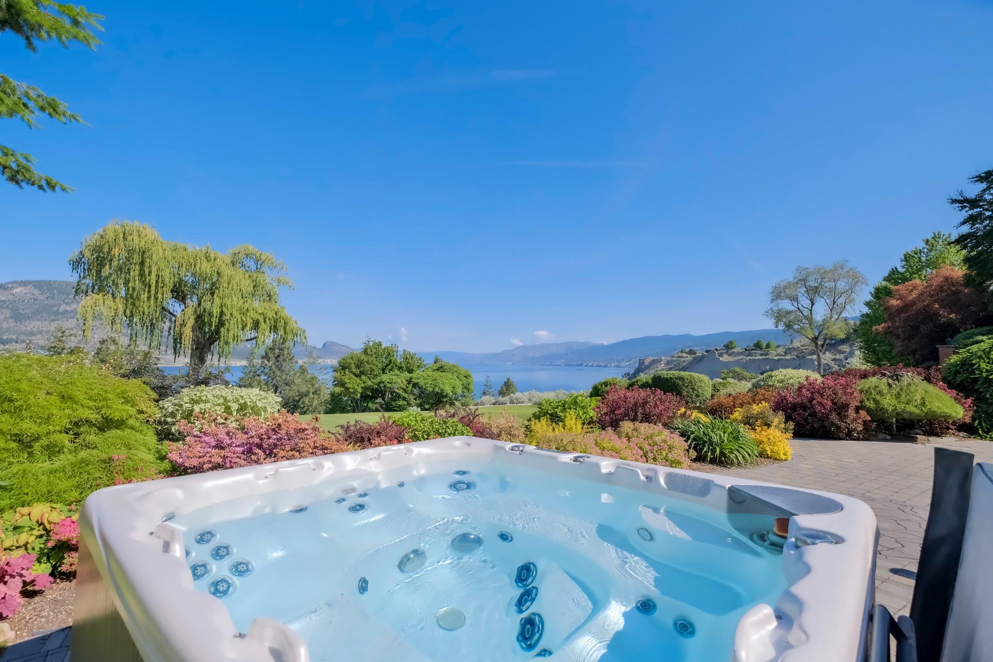 162 Vancouver Place Penticton V2A 1A7