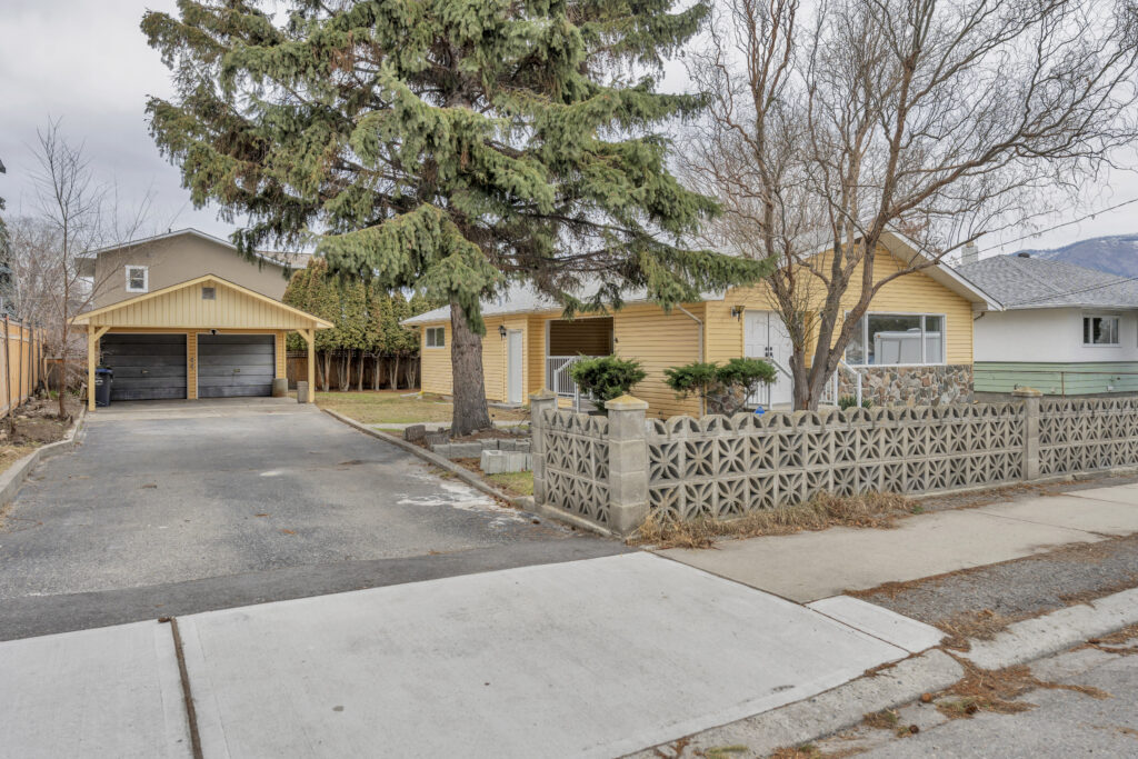 194 Nelson Avenue Penticton V2A 2K9
