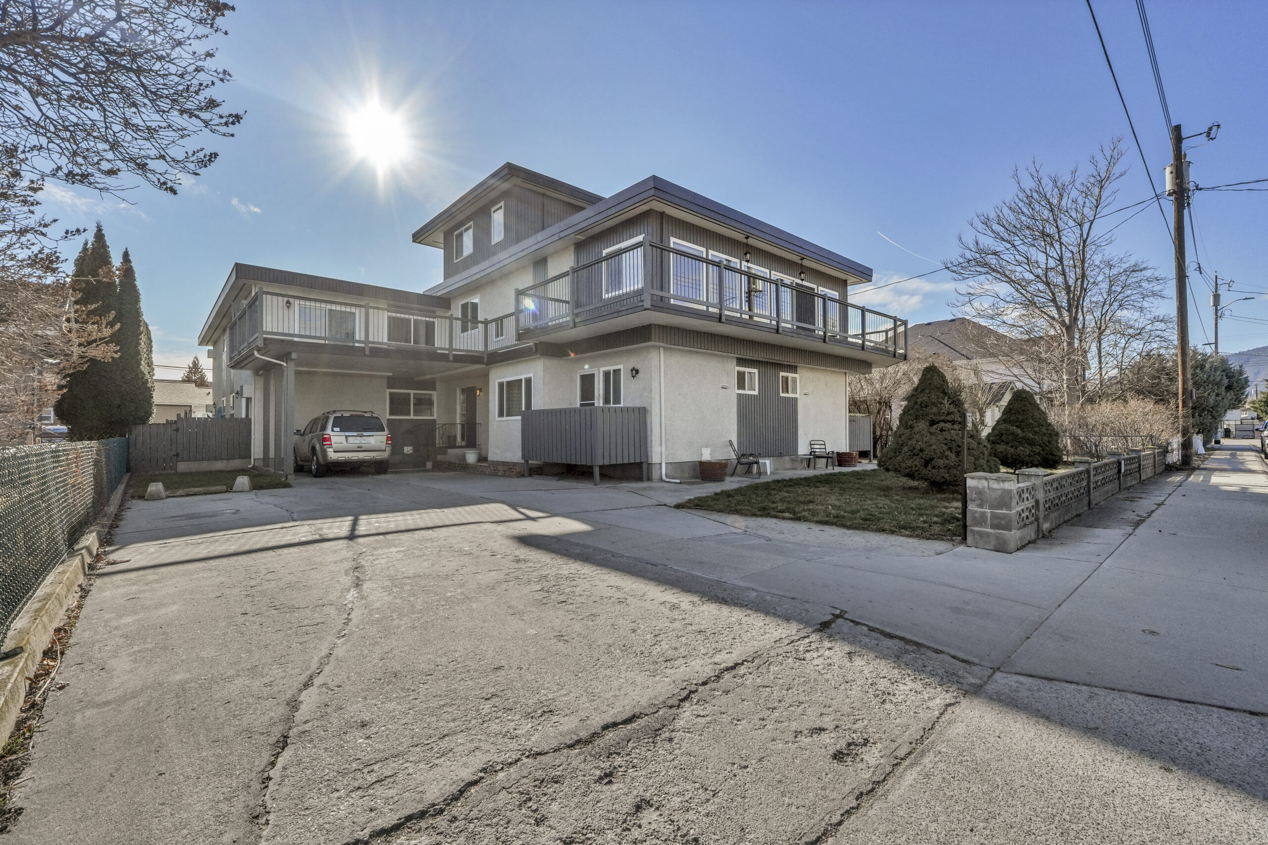 328 Nanaimo Avenue W Penticton V2A 1N7