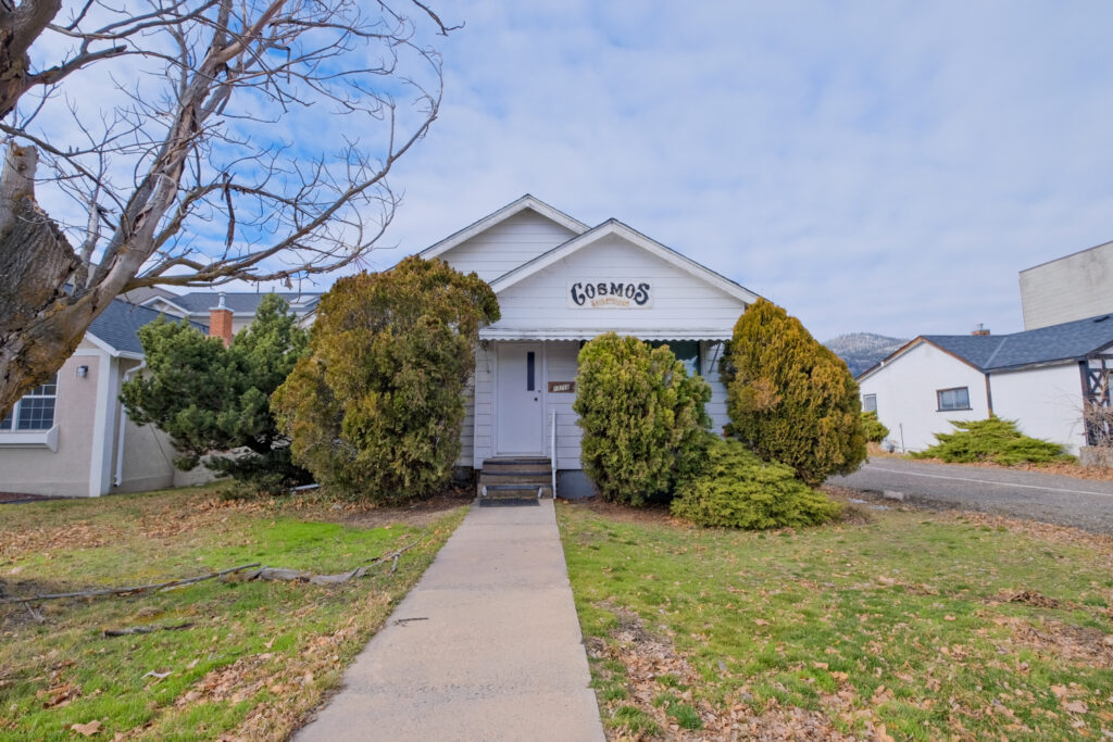13218 Kelly Avenue Summerland V0H 1Z0
