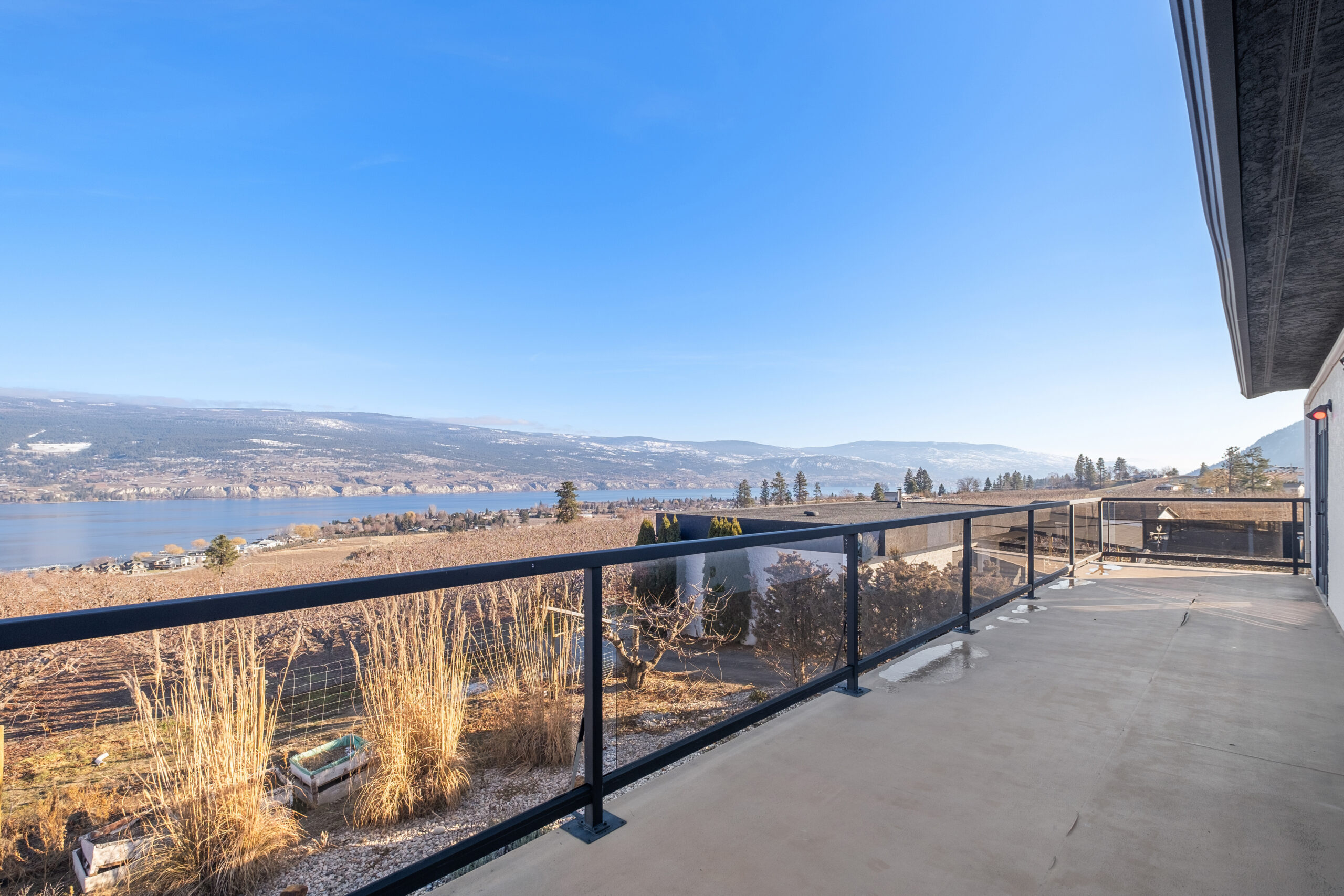 8211 Front Bench Road Summerland V0H 1Z4