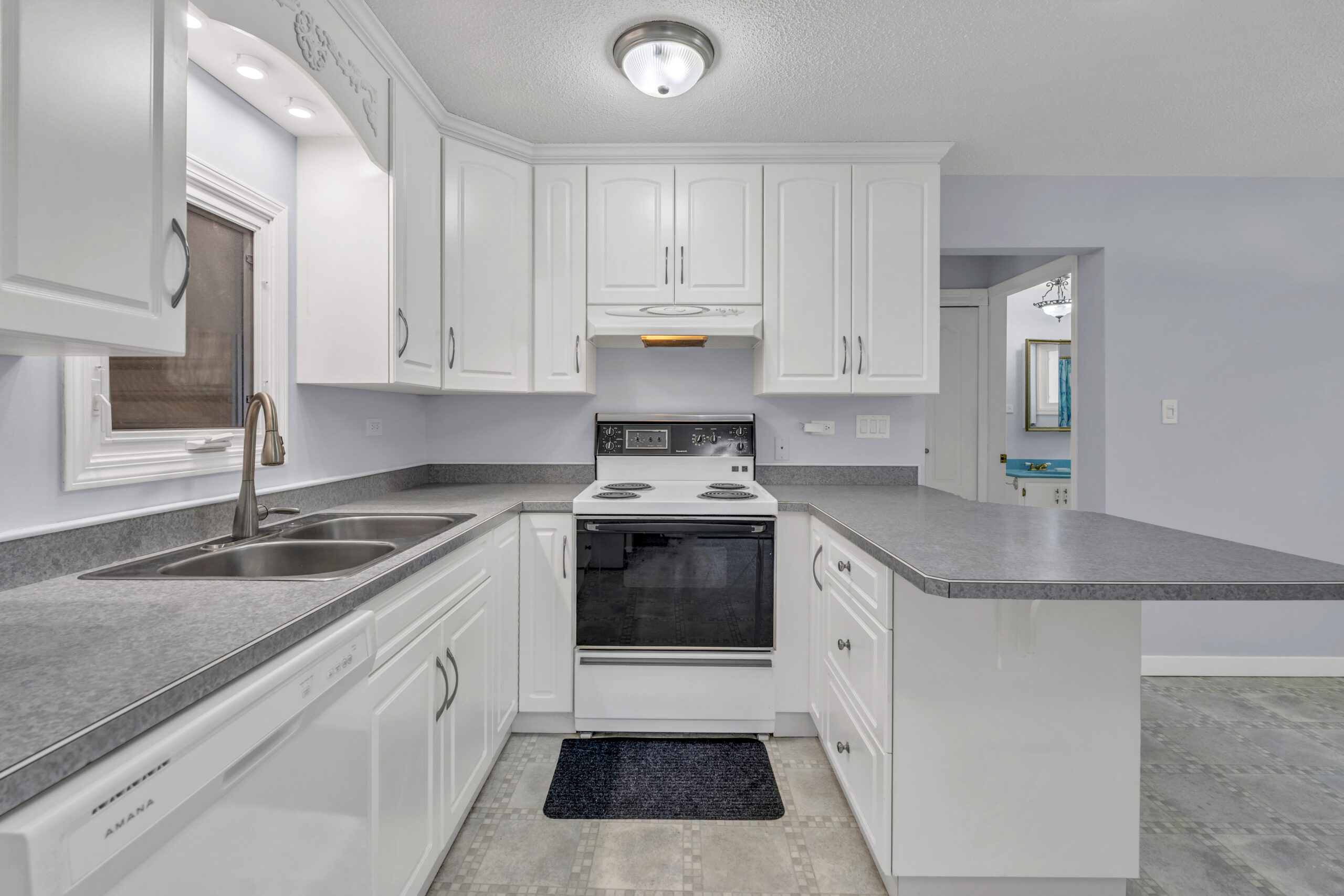 194 Nelson Avenue Penticton V2A 2K9