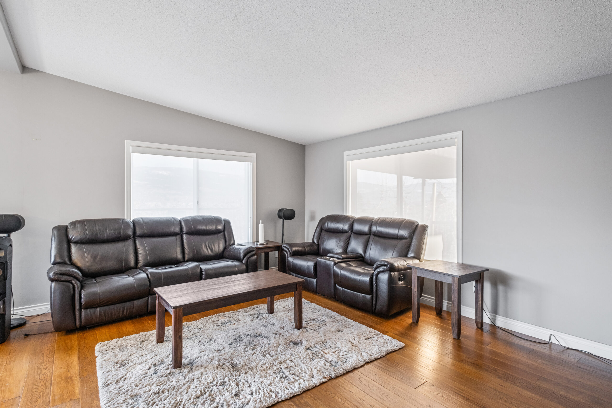 8211 Front Bench Road Summerland V0H 1Z4