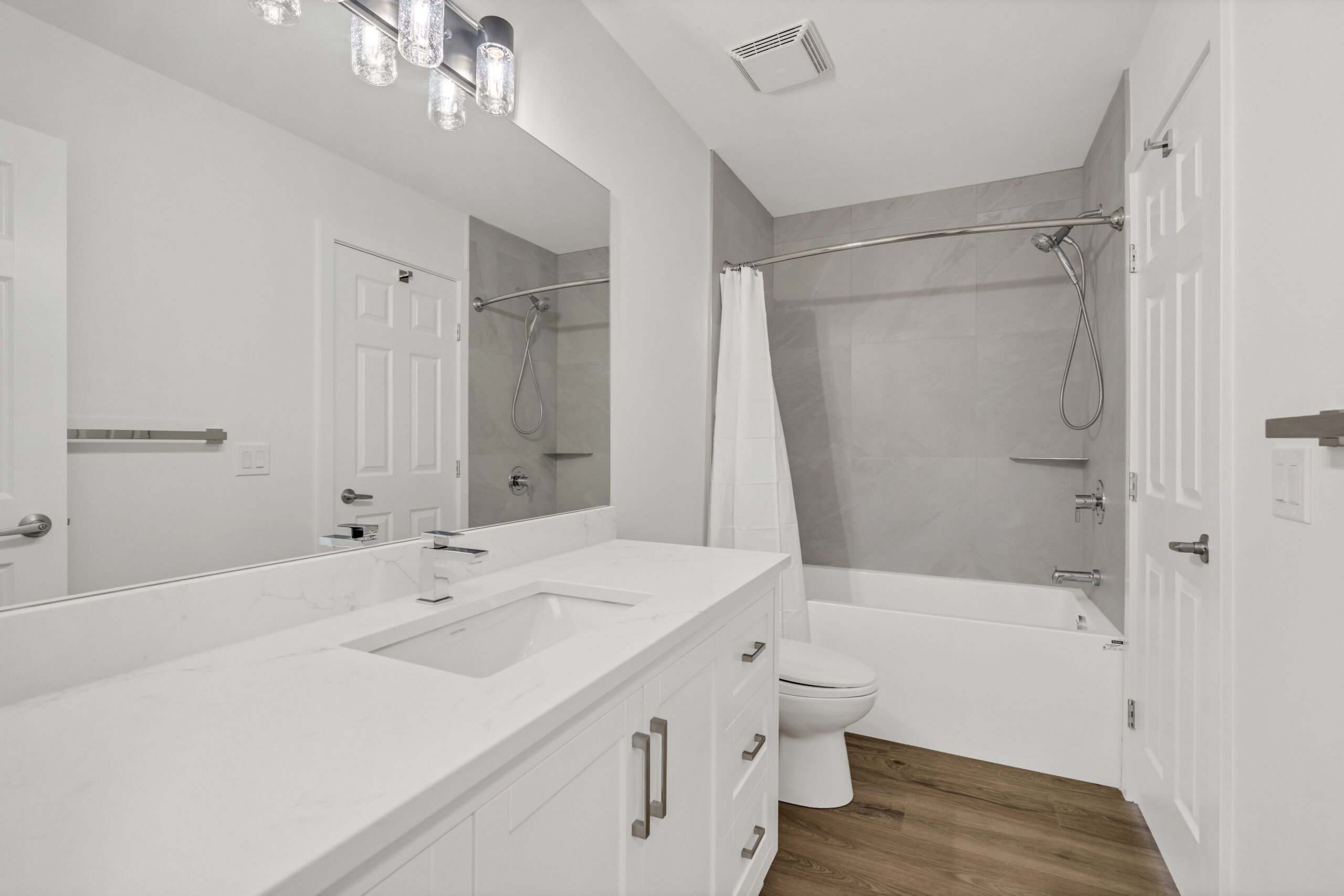 48 Galt Avenue 105 Penticton V2A 9C3