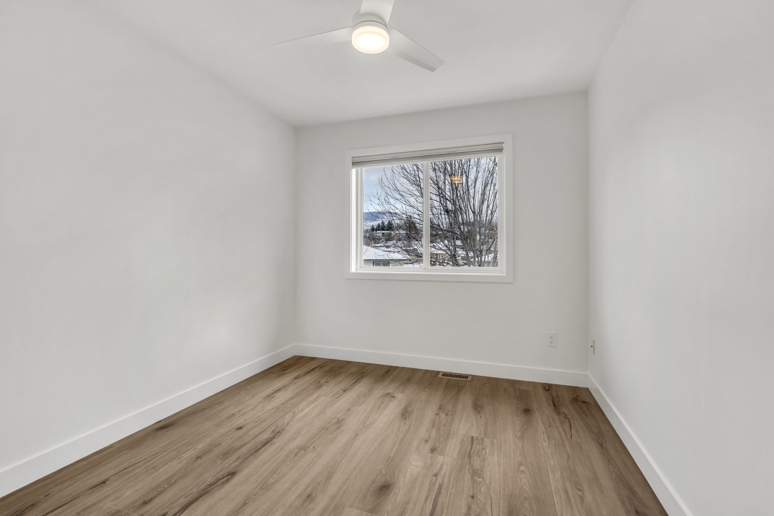 48 Galt Avenue 105 Penticton V2A 9C3