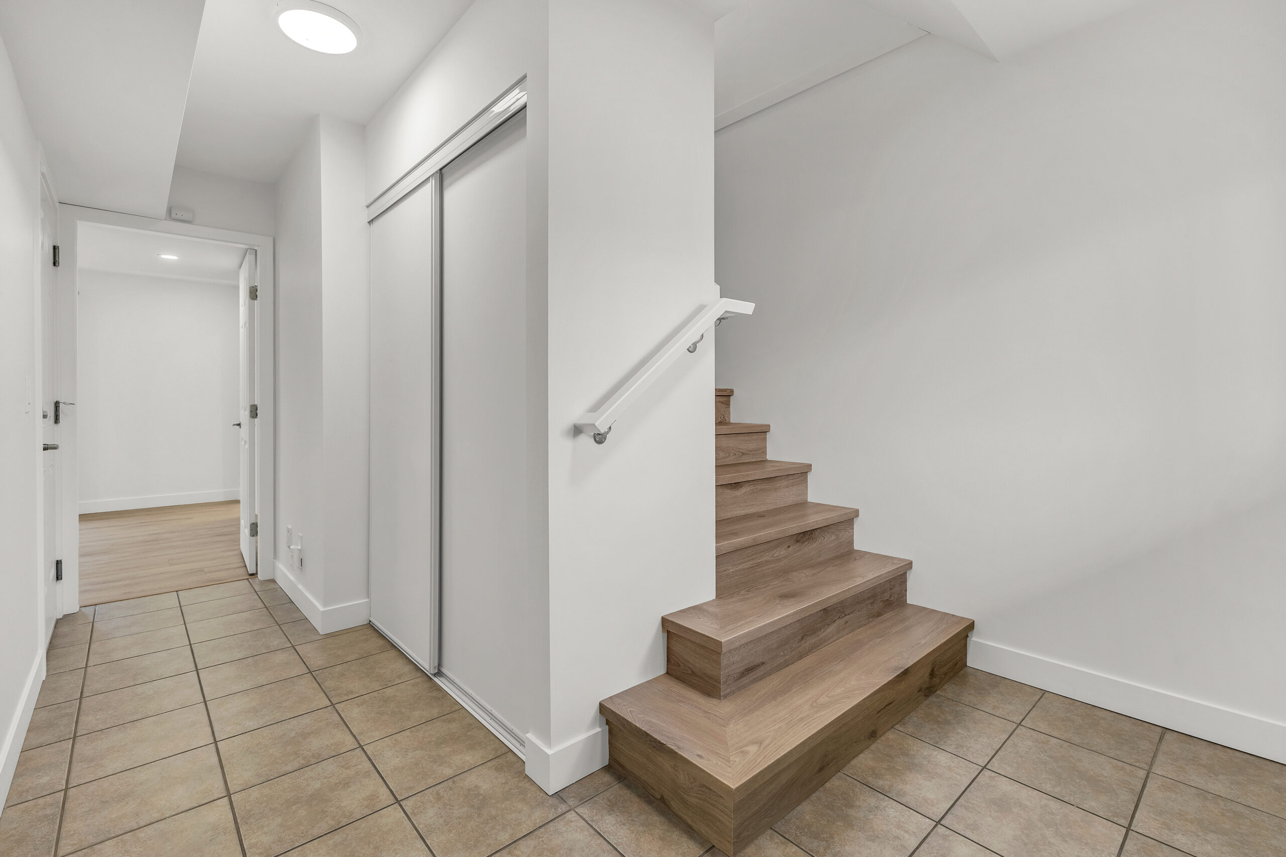 48 Galt Avenue 105 Penticton V2A 9C3