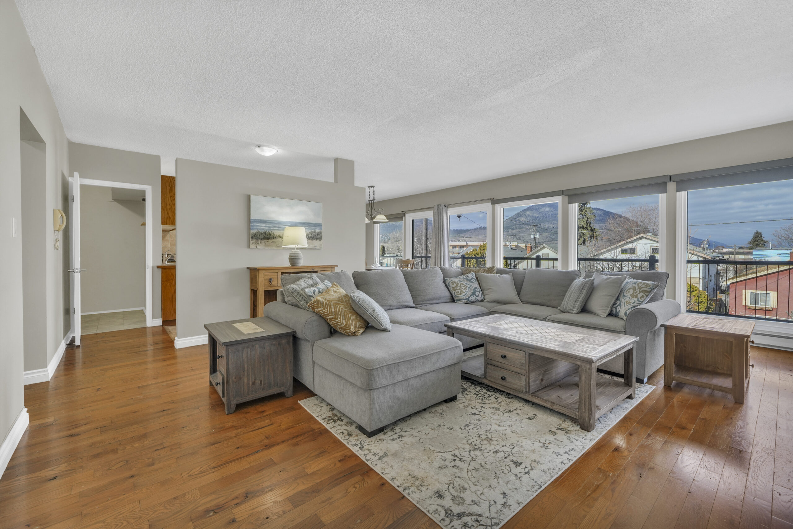 328 Nanaimo Avenue W Penticton V2A 1N7