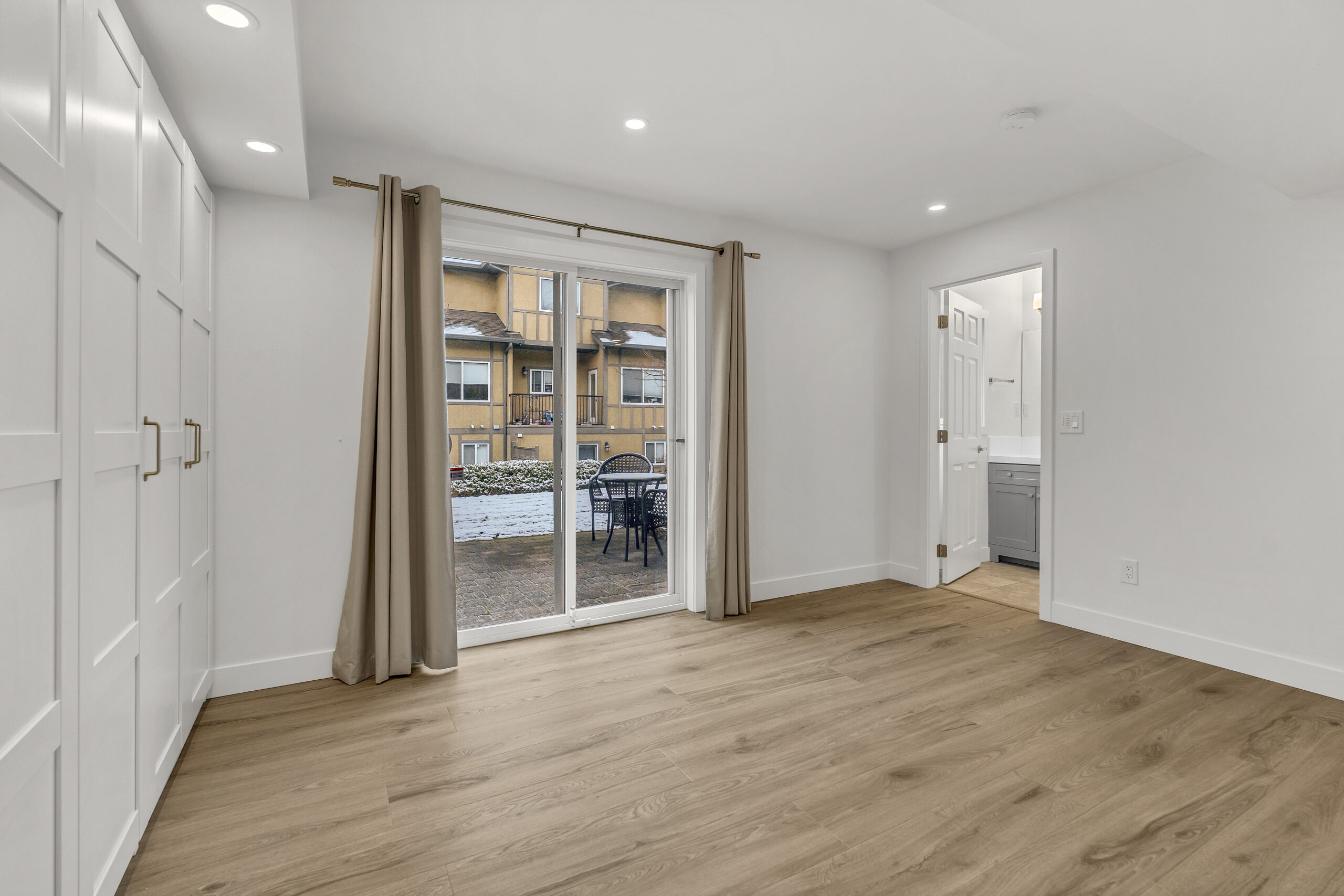 48 Galt Avenue 105 Penticton V2A 9C3