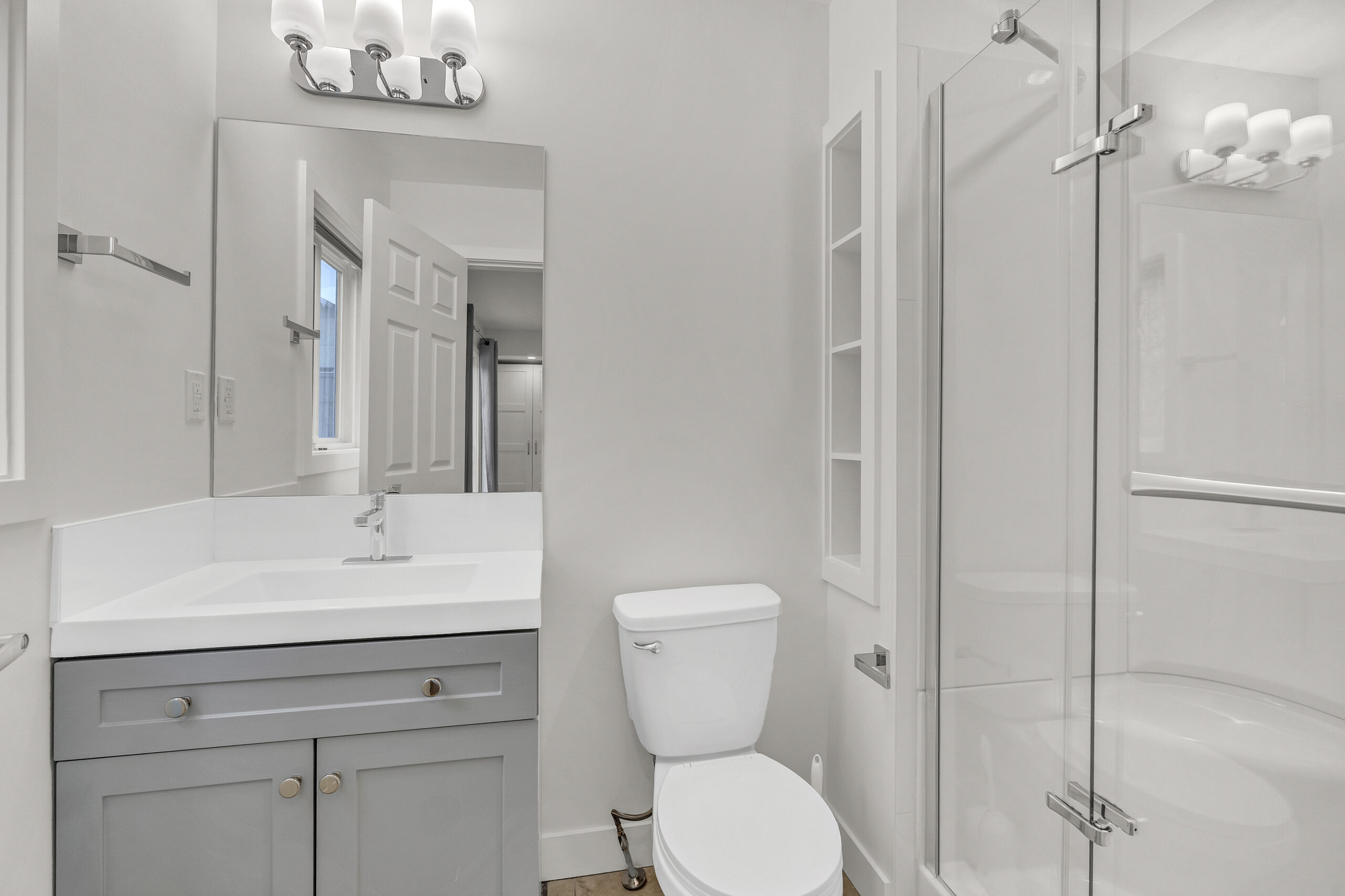 48 Galt Avenue 105 Penticton V2A 9C3