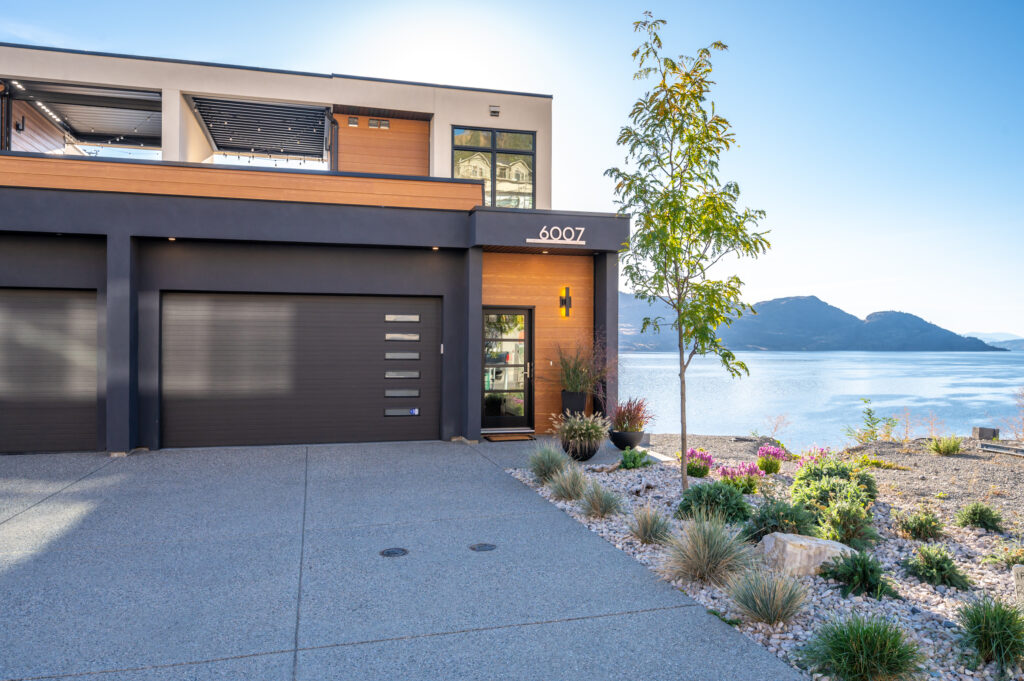 6007 Princess Street Peachland V0H 1X7