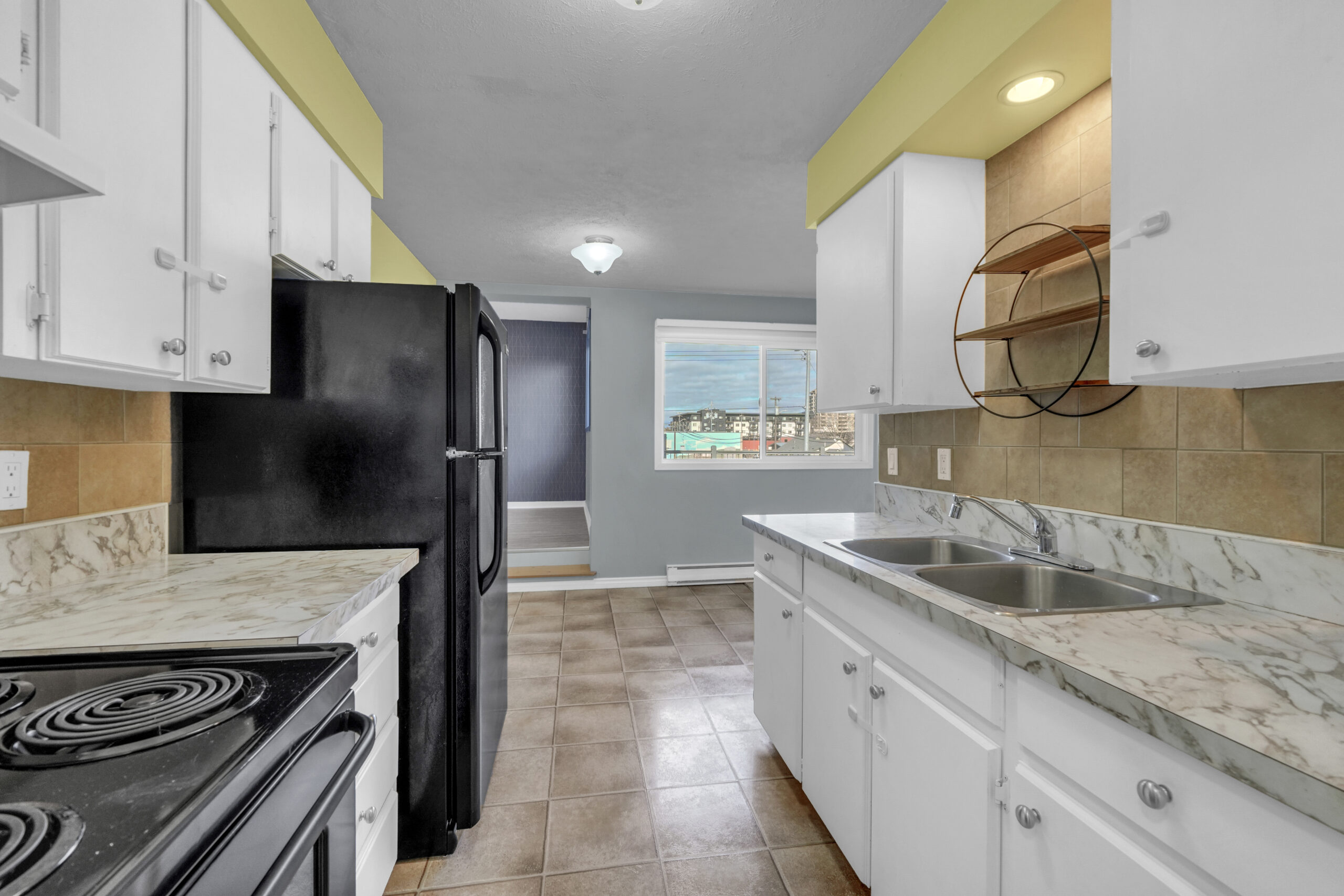 328 Nanaimo Avenue W Penticton V2A 1N7