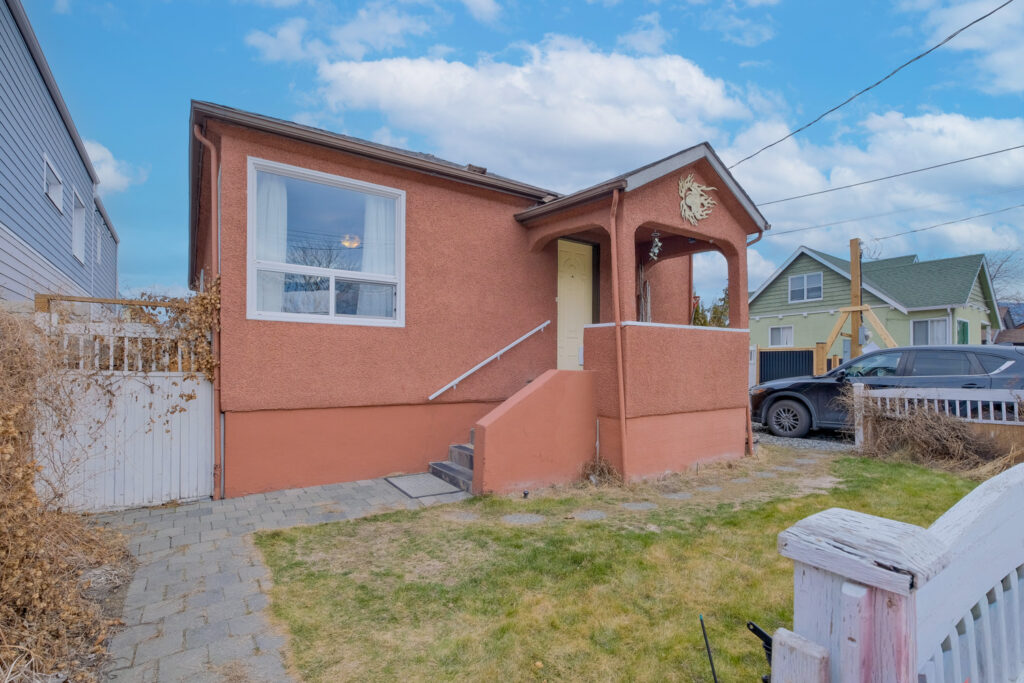 433 Heales Avenue Penticton V2A 1G5