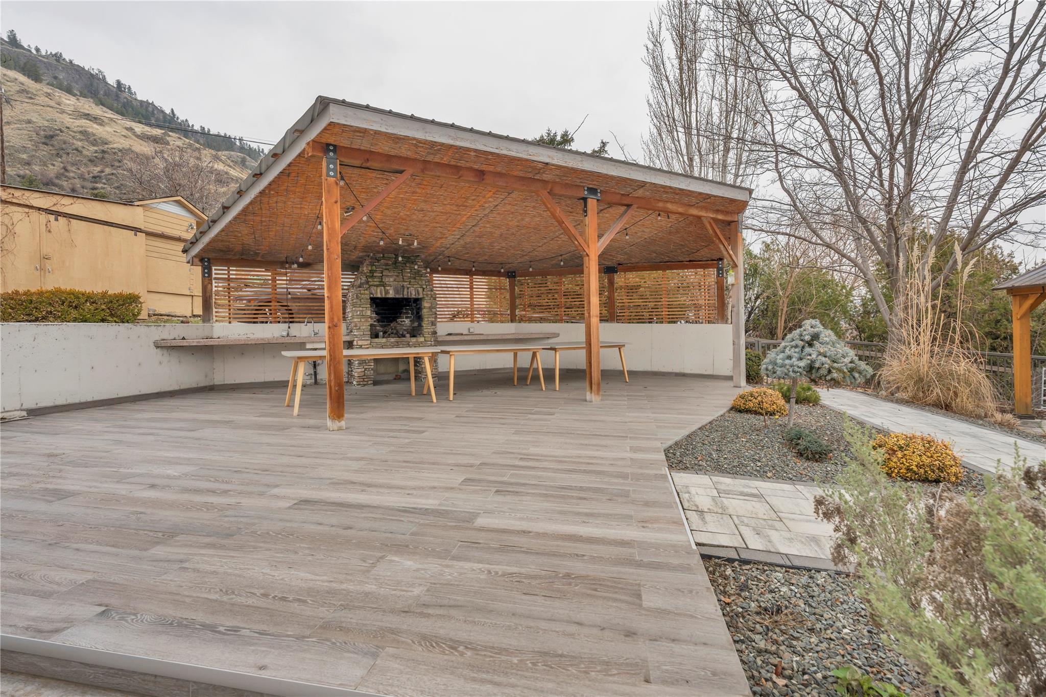 3974 Highway 97 Oliver V0H 1T1