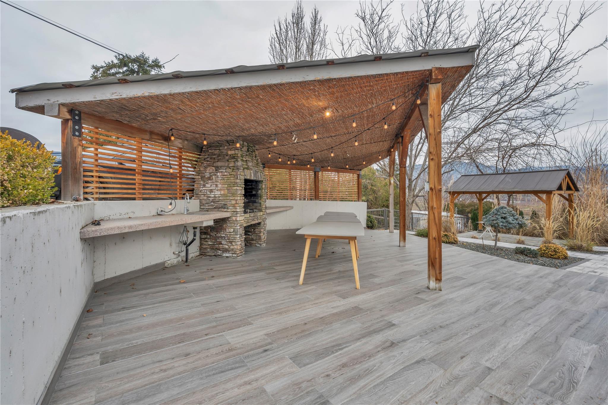 3974 Highway 97 Oliver V0H 1T1