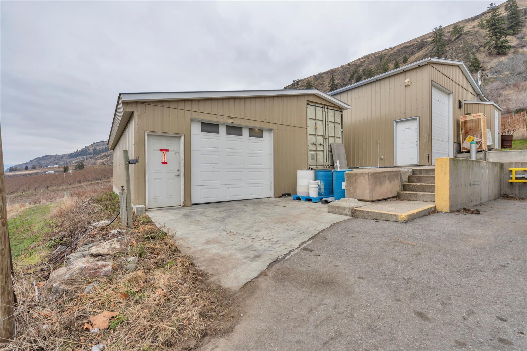 3974 Highway 97 Oliver V0H 1T1