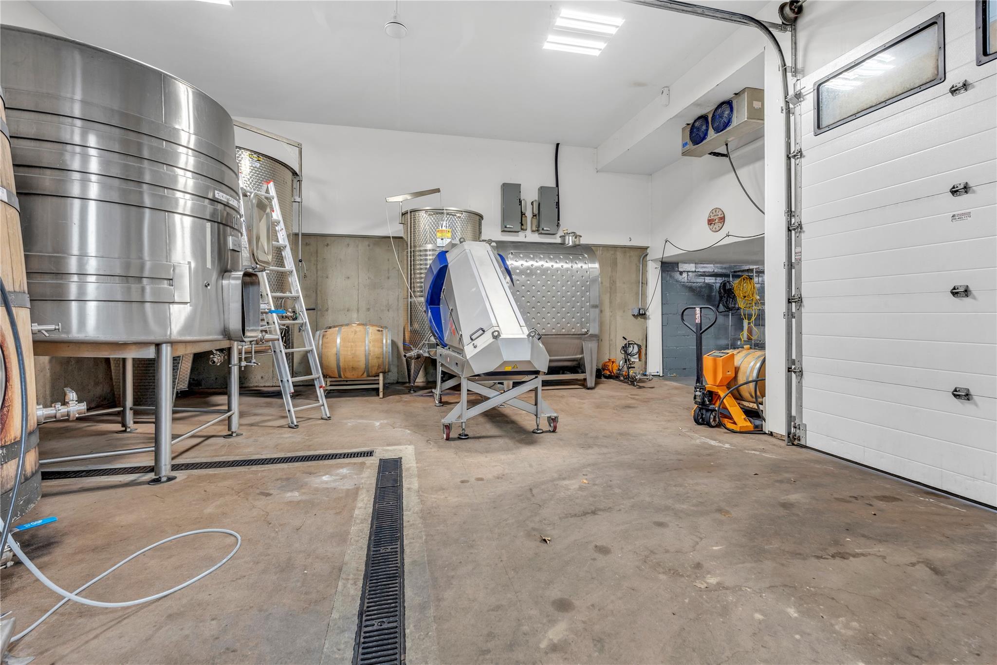 3974 Highway 97 Oliver V0H 1T1