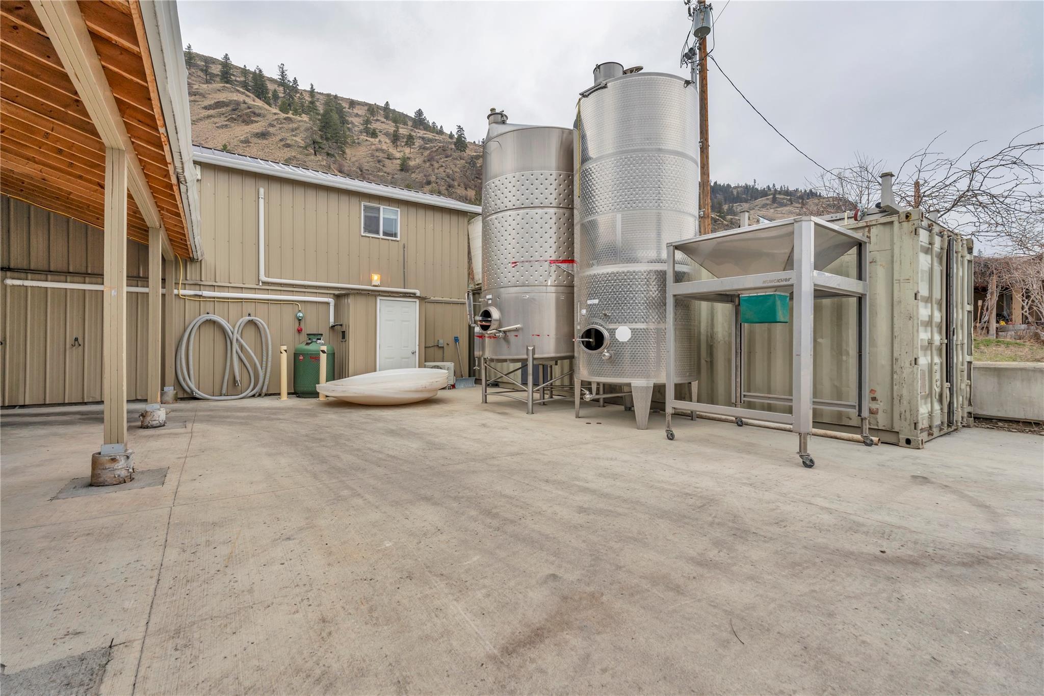 3974 Highway 97 Oliver V0H 1T1