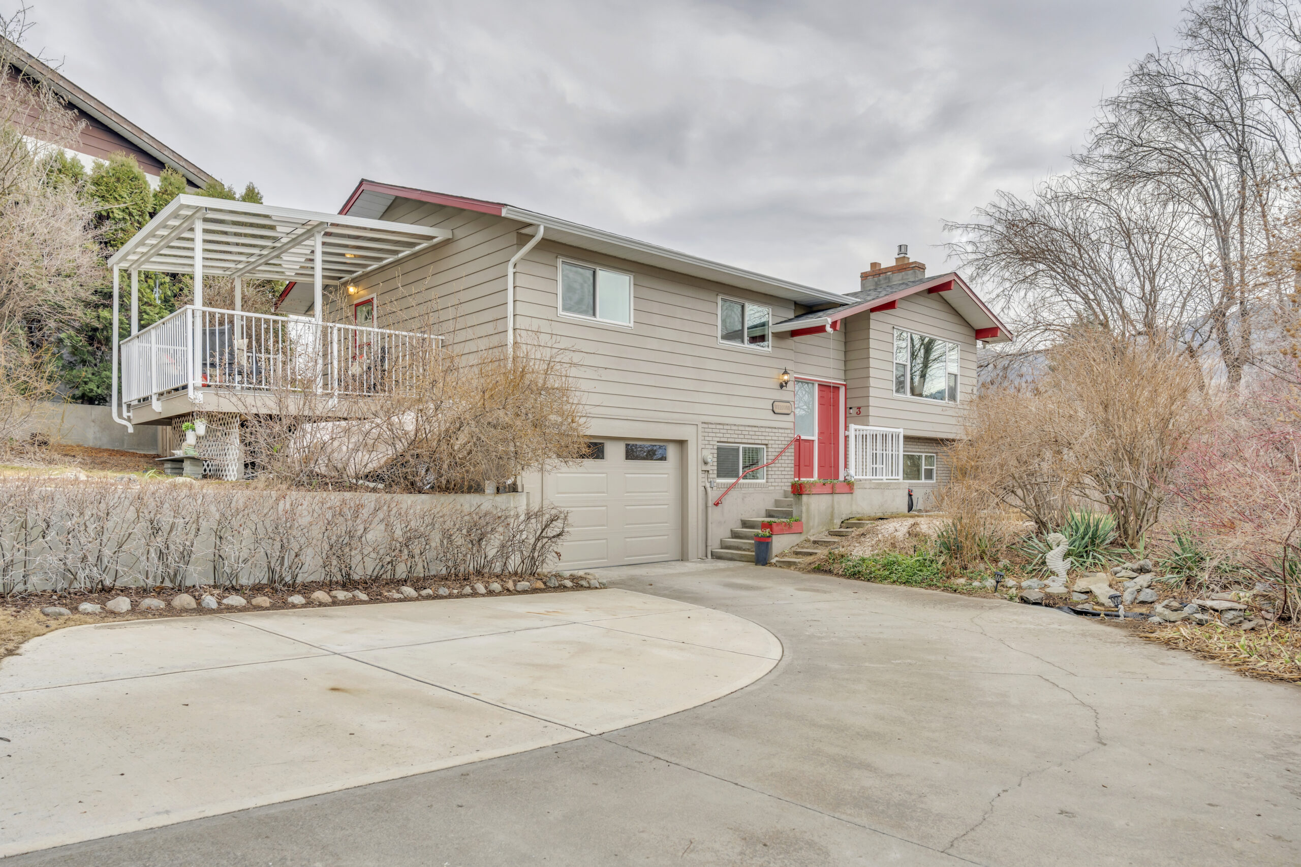 3 Dogwood Place