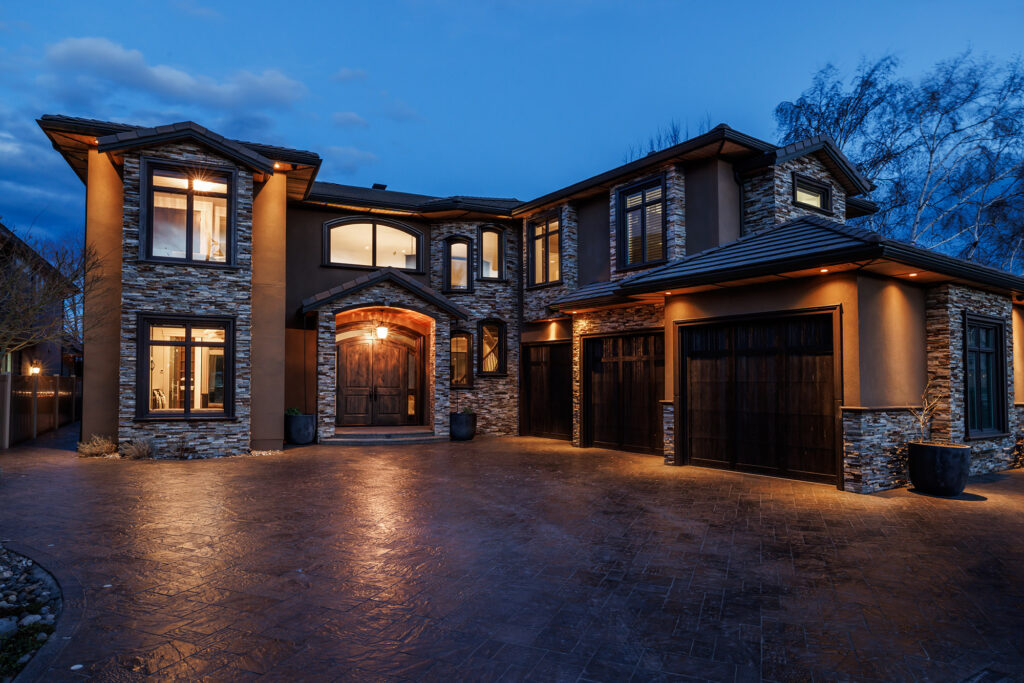 4165 Gellatly Road West Kelowna V4T 2K2