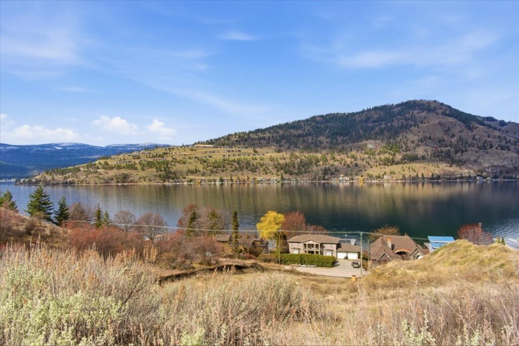 8354 Okanagan Landing Road Vernon V1H 1J5