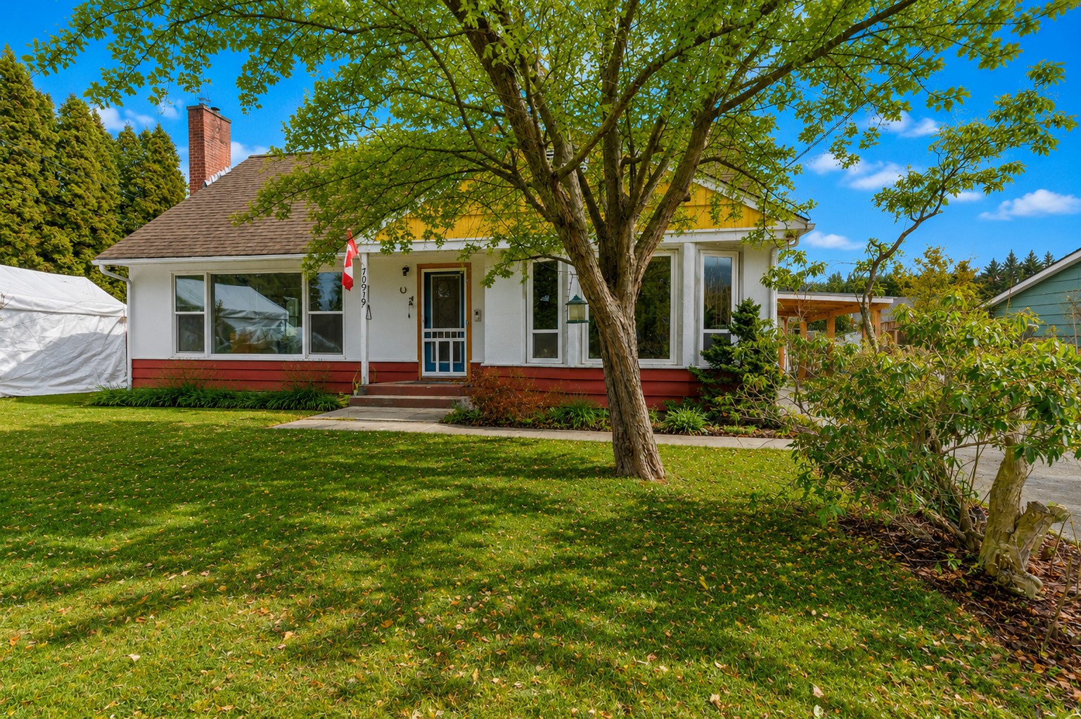 10919 Acland Street Summerland V0H 1Z0