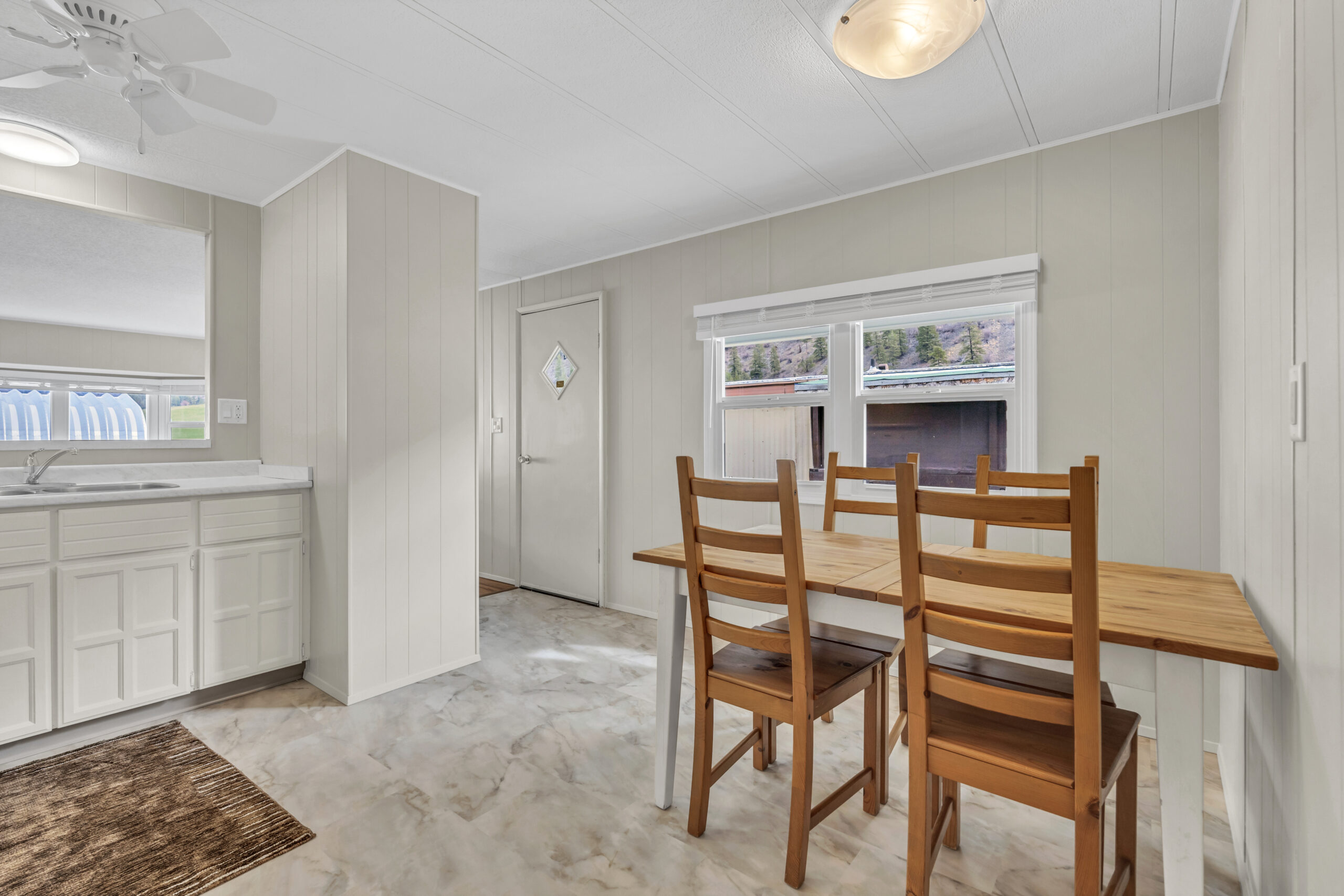 2657 1st Street Olalla V0X 1N6