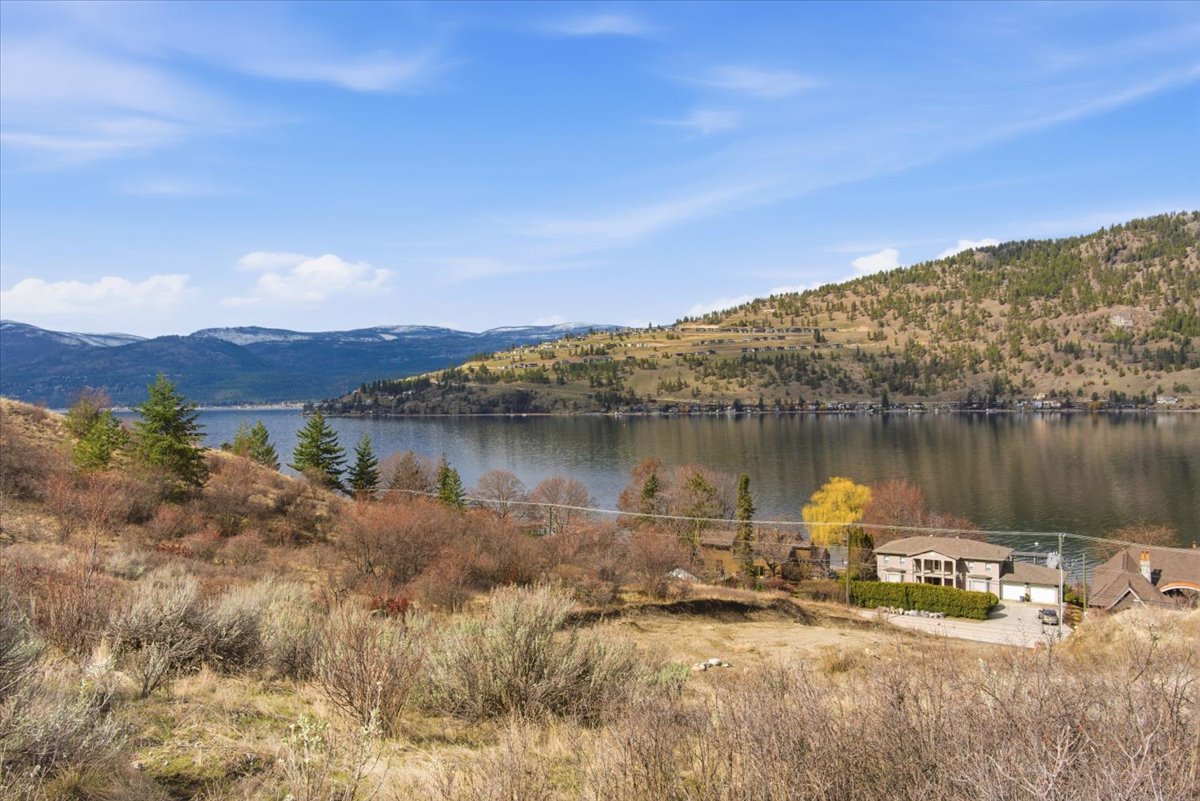 8354 Okanagan Landing Road Vernon V1H 1J5