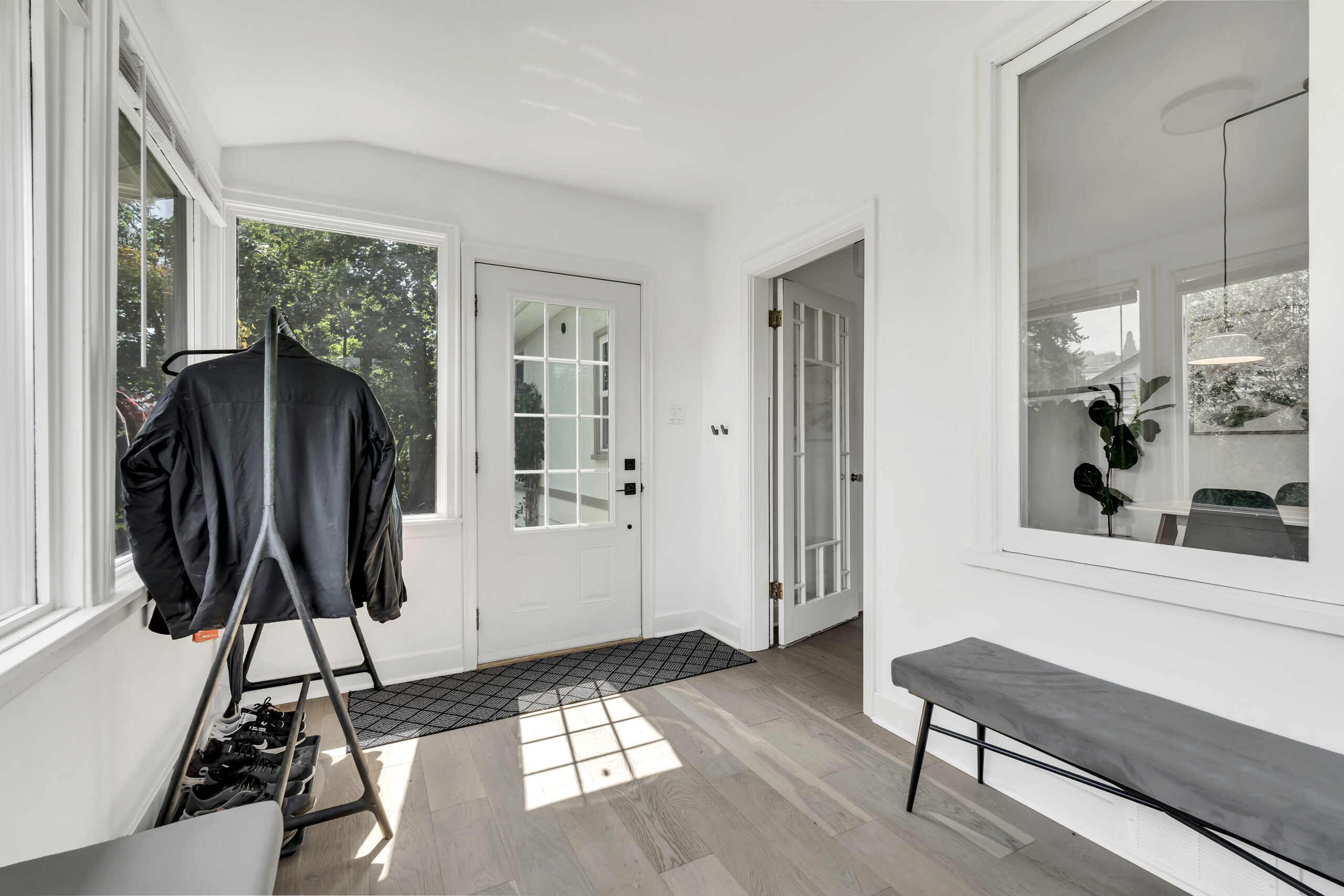 12432 Victoria Road S Summerland V0H 1Z0