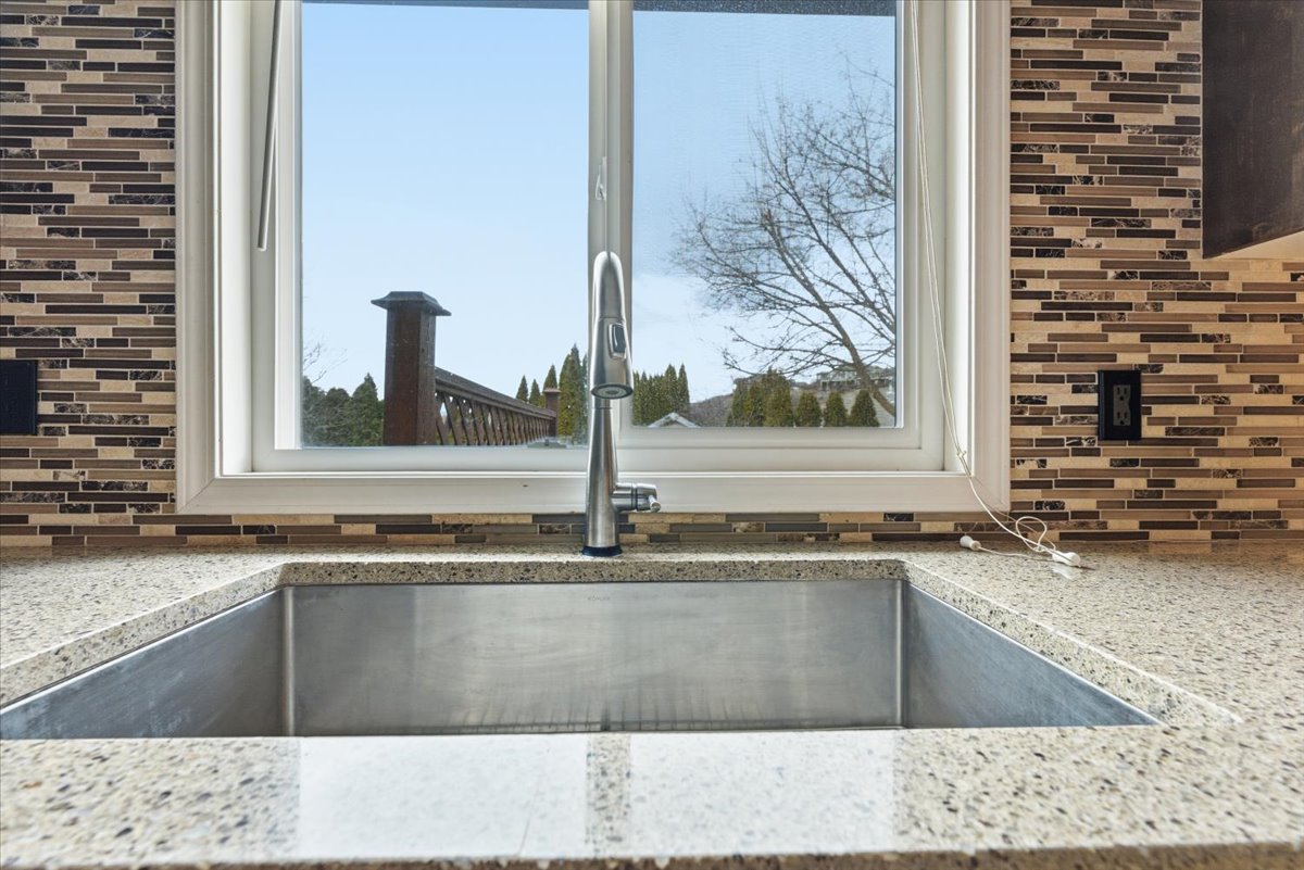 2836 Allenby Way Vernon V1T 8R1