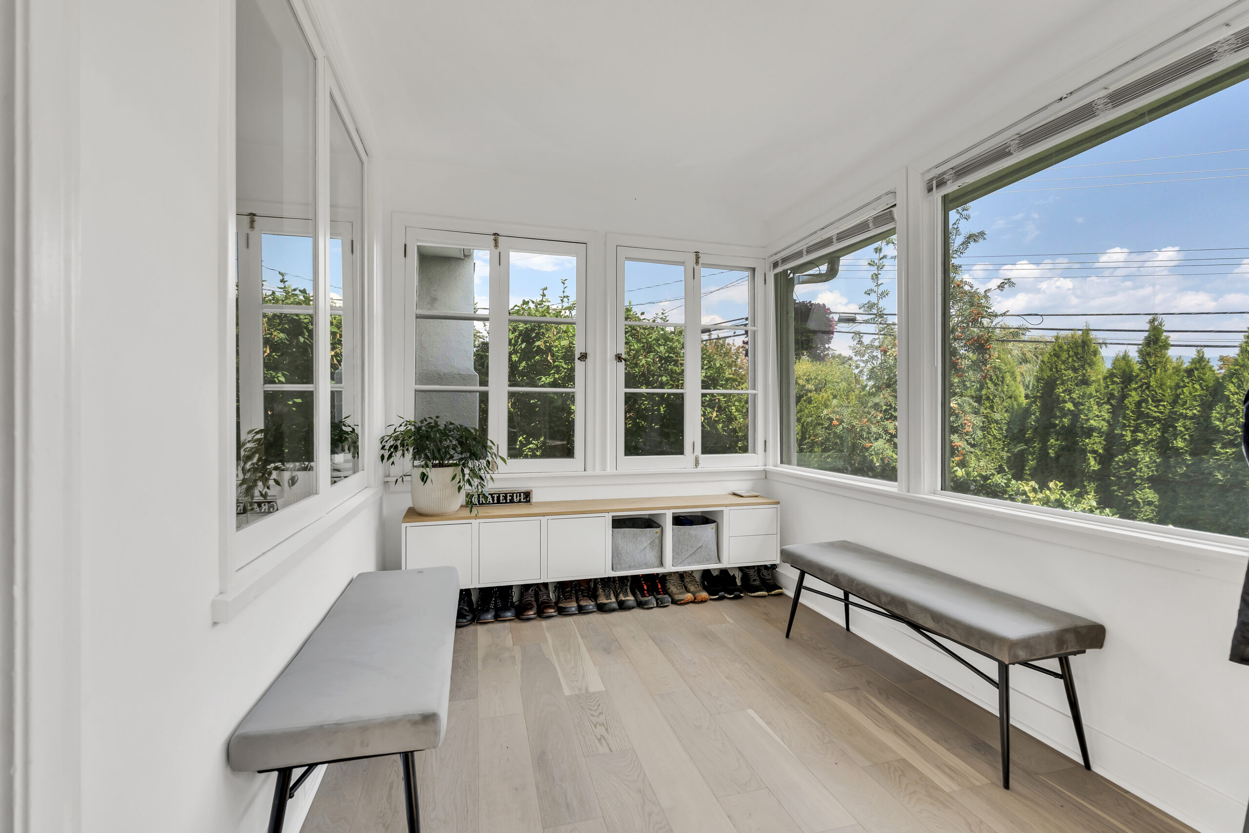 12432 Victoria Road S Summerland V0H 1Z0