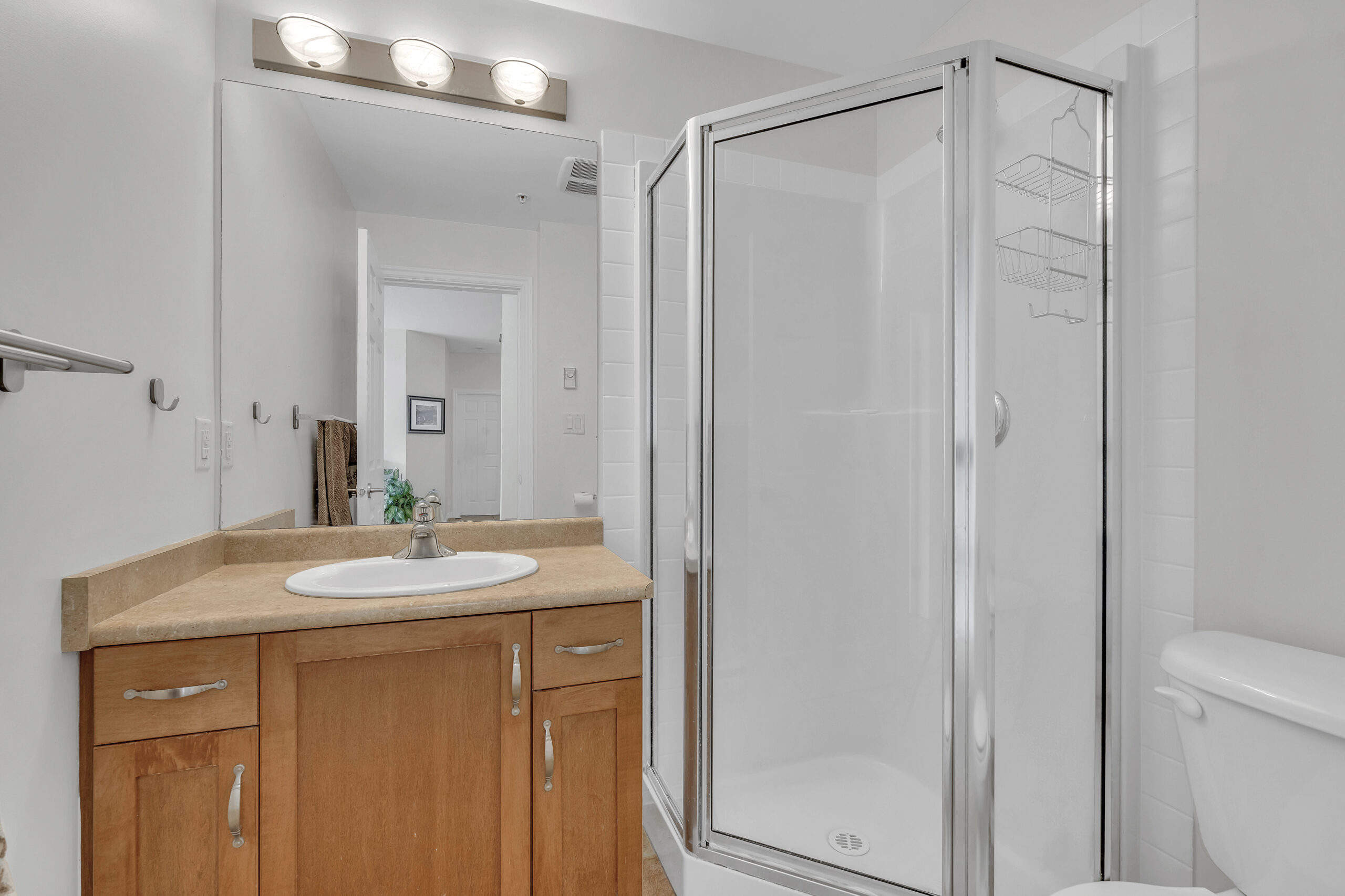 196 Wade Avenue W 306 Penticton V2A 1T6