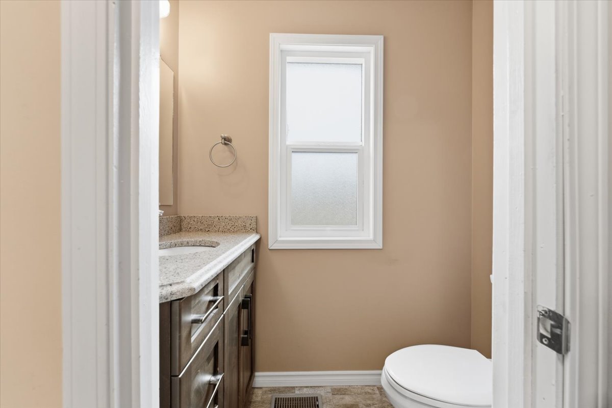 2836 Allenby Way Vernon V1T 8R1